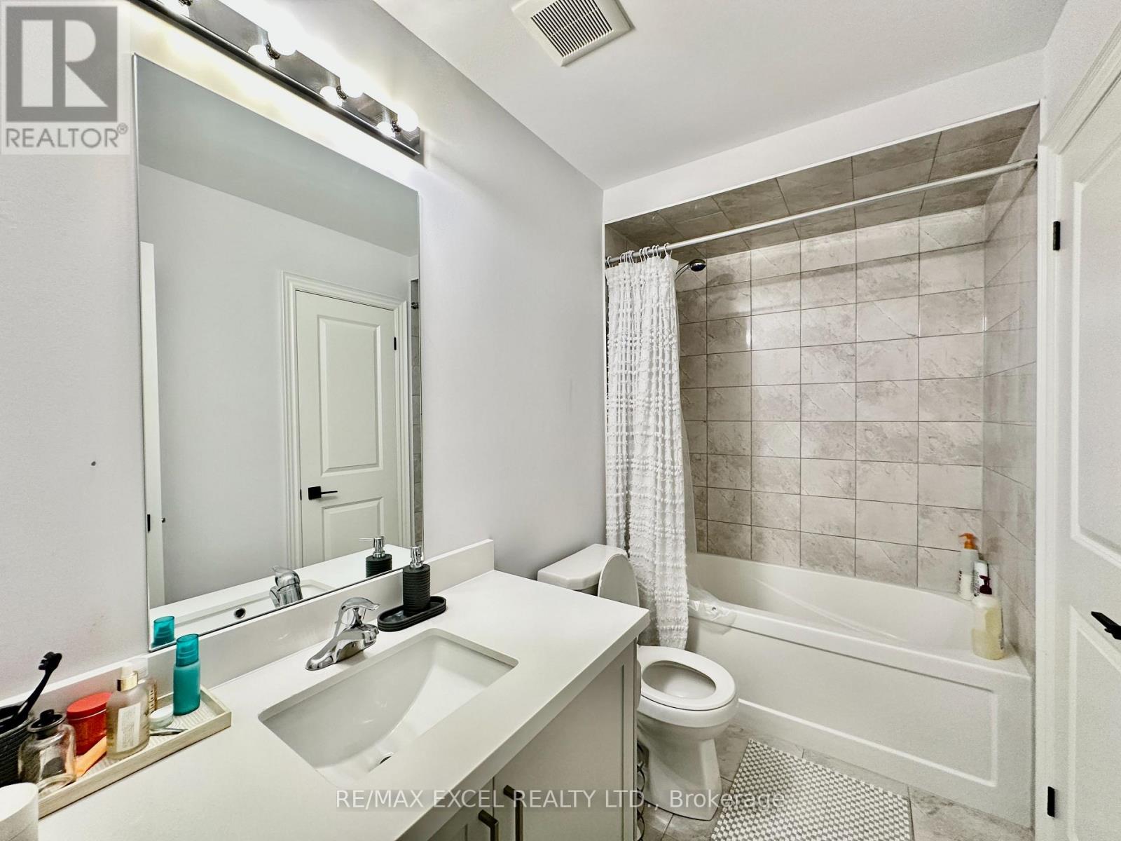 8 Alan Williams Trail, Uxbridge, Ontario  L9P 0R5 - Photo 19 - N13439736