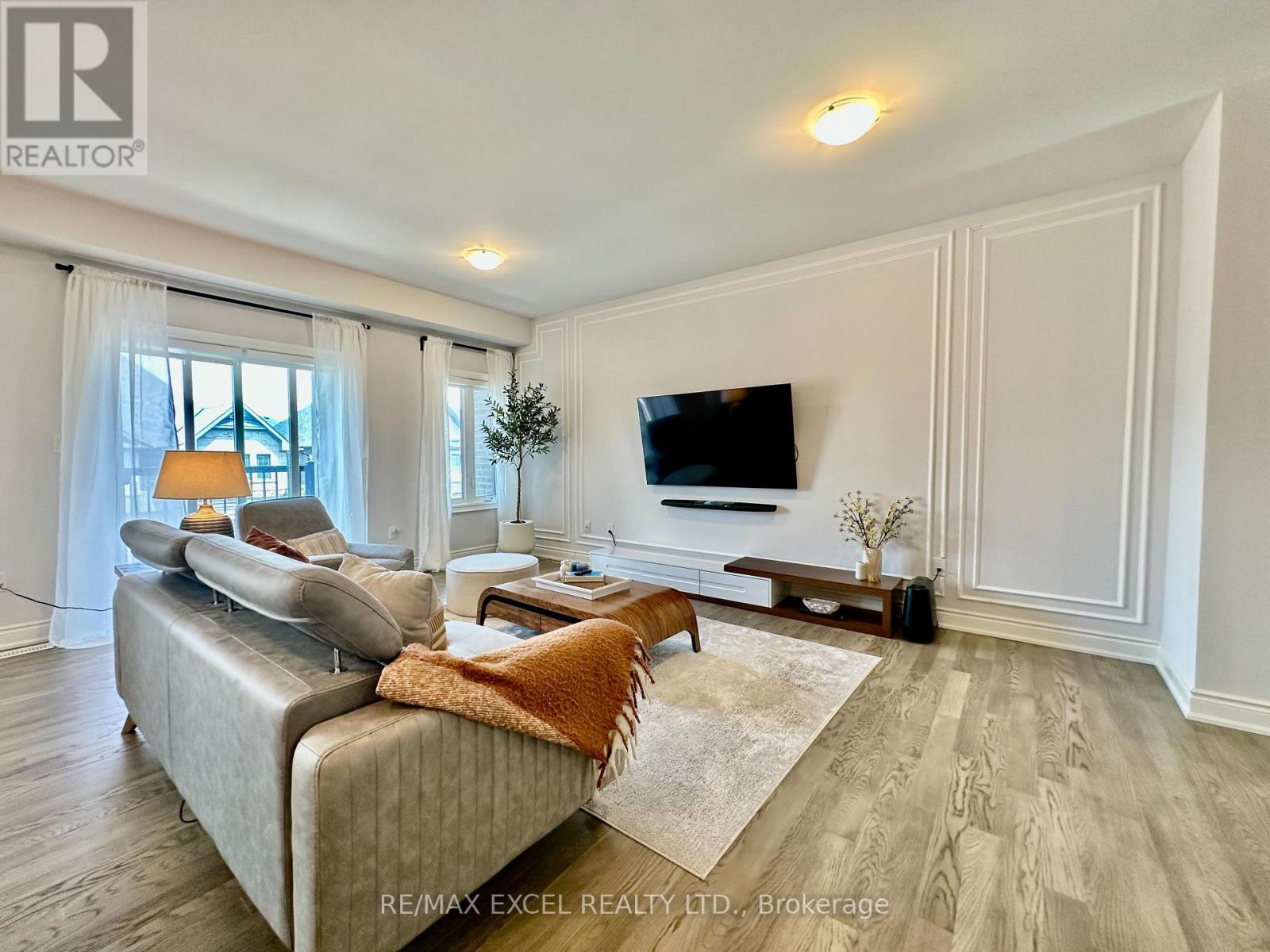 8 Alan Williams Trail, Uxbridge, Ontario  L9P 0R5 - Photo 6 - N13439736