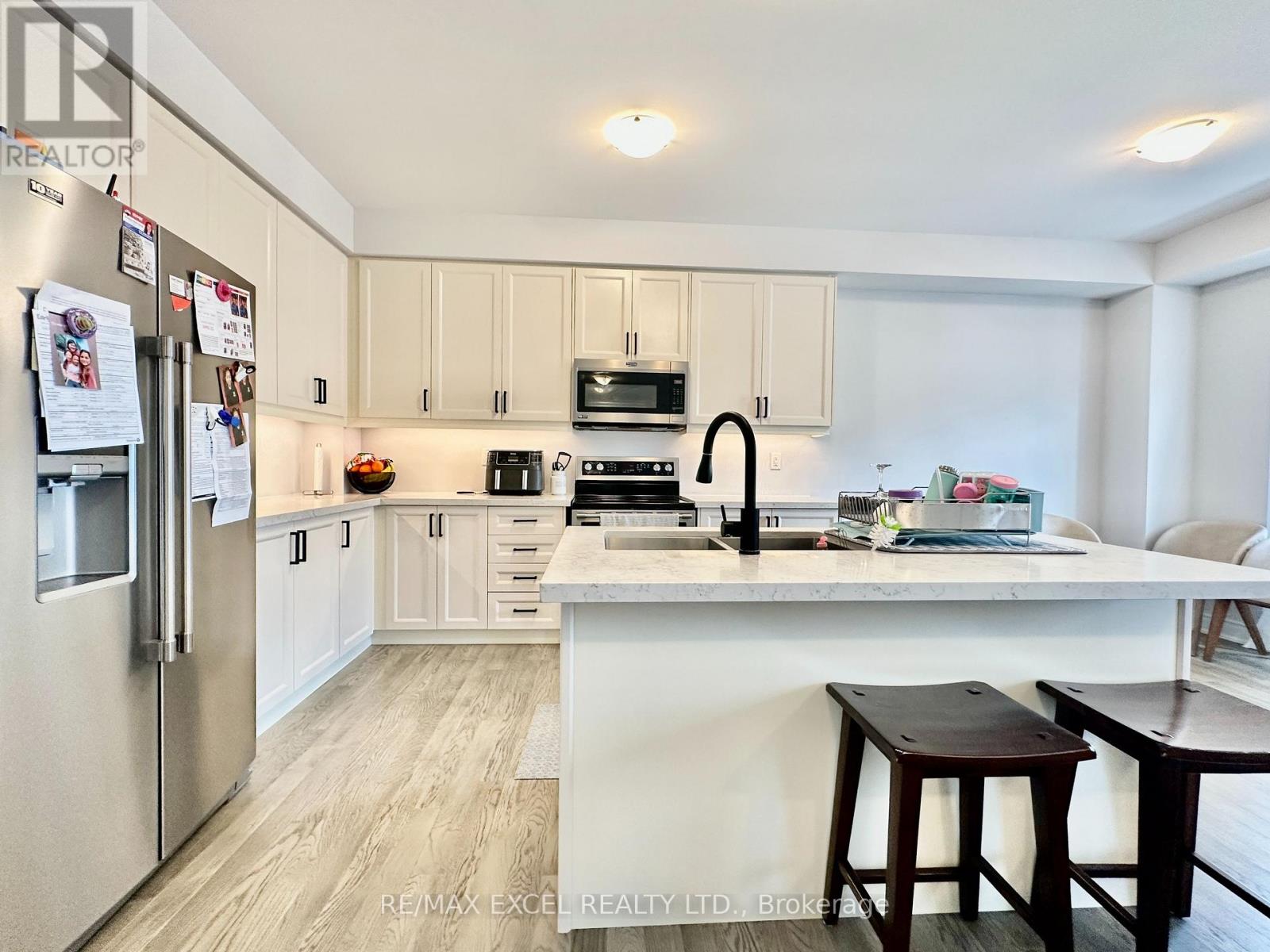 8 Alan Williams Trail, Uxbridge, Ontario  L9P 0R5 - Photo 8 - N13439736