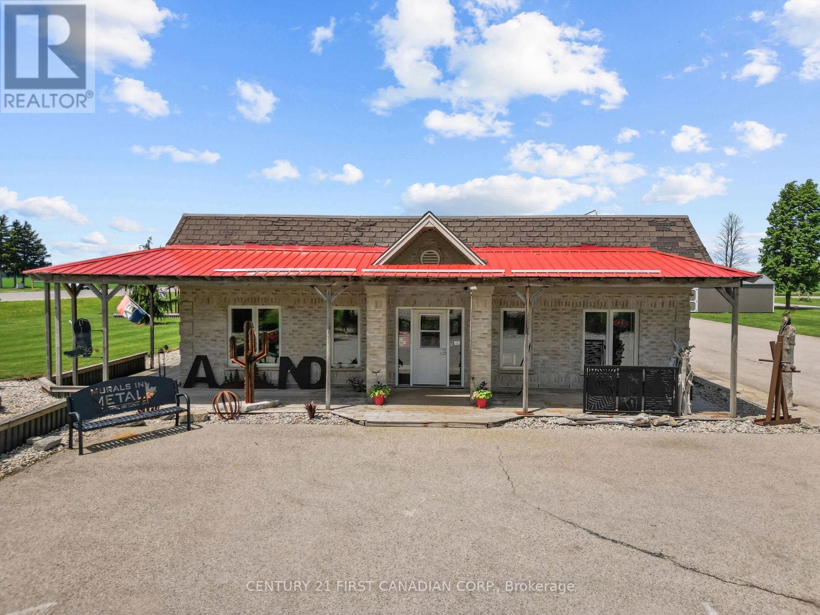 5611 Mcgillivray Drive, Lucan Biddulph, Ontario  N0M 2J0 - Photo 10 - X13439954