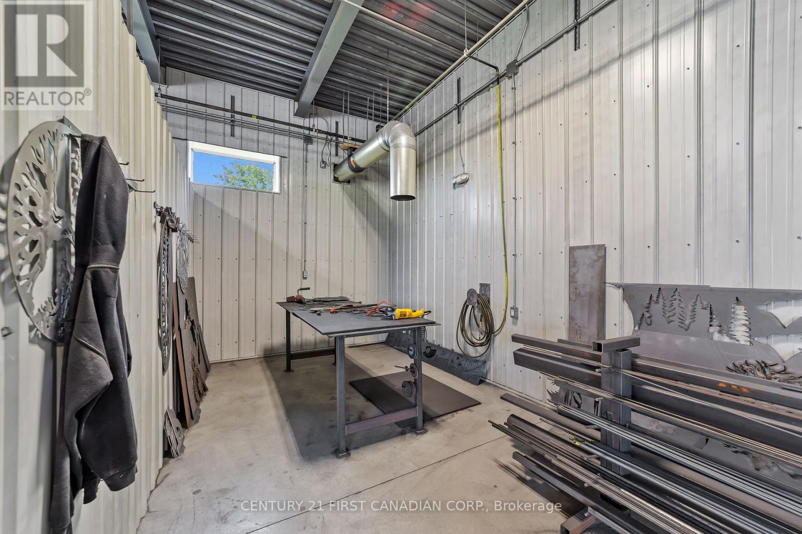 5611 Mcgillivray Drive, Lucan Biddulph, Ontario  N0M 2J0 - Photo 43 - X13439954