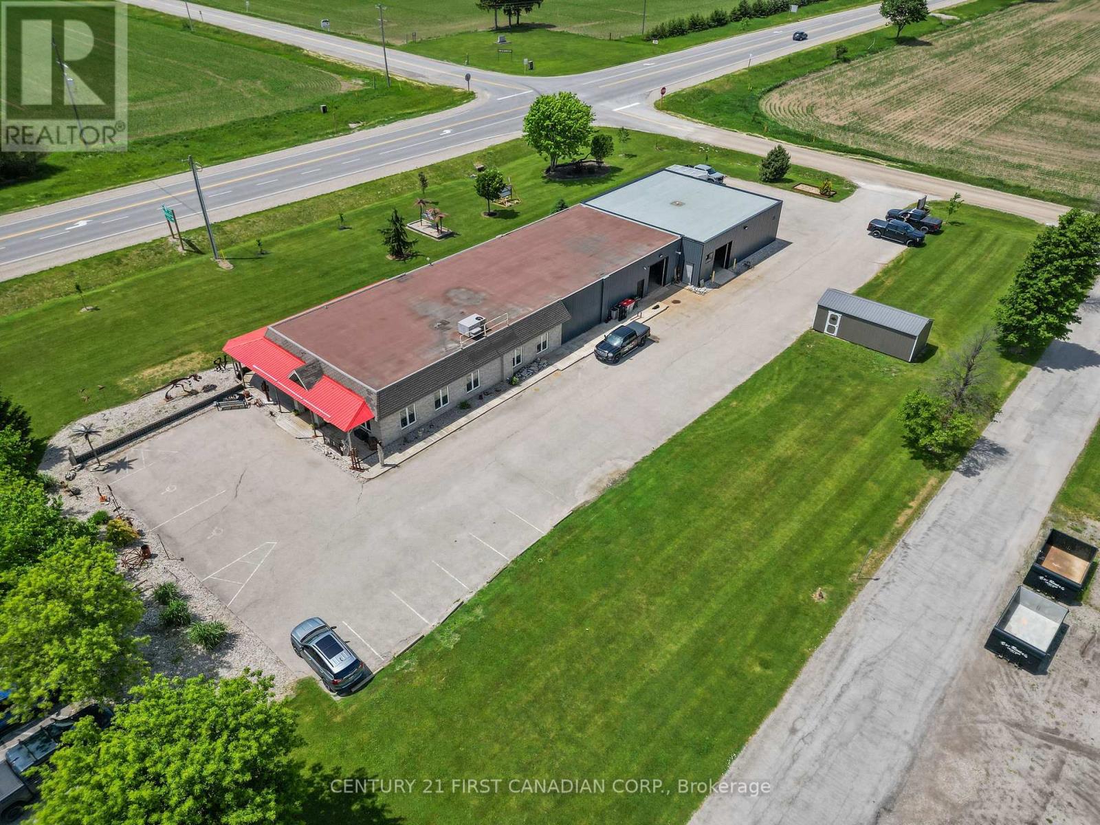 5611 Mcgillivray Drive, Lucan Biddulph, Ontario  N0M 2J0 - Photo 5 - X13439954