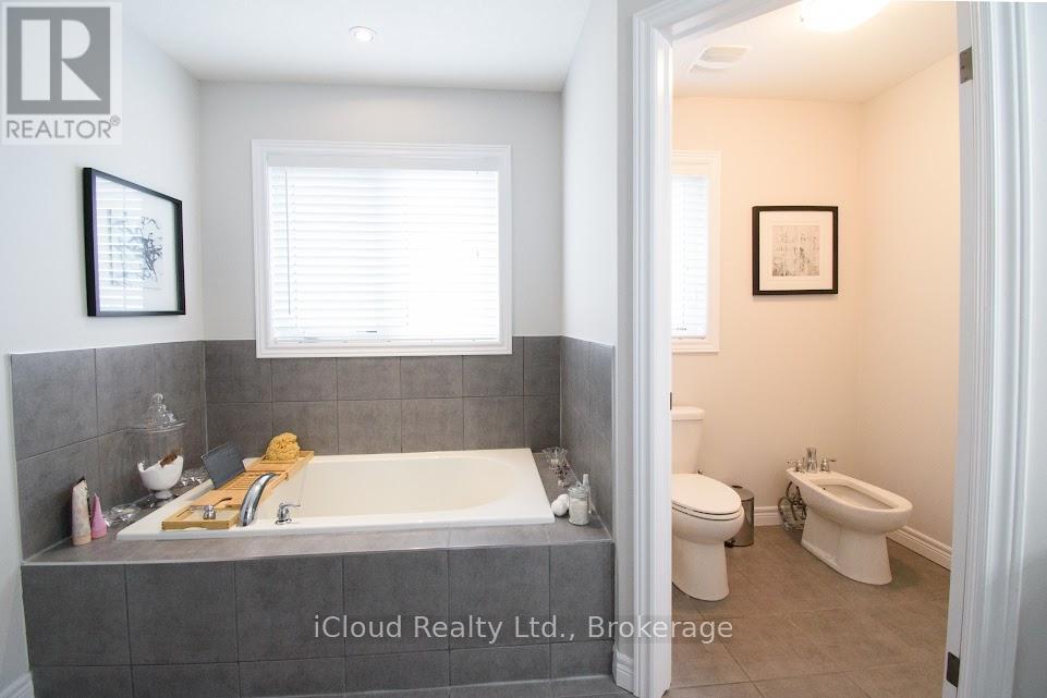 264 Blair Creek Drive, Kitchener, Ontario  N2P 0G3 - Photo 23 - X13439756