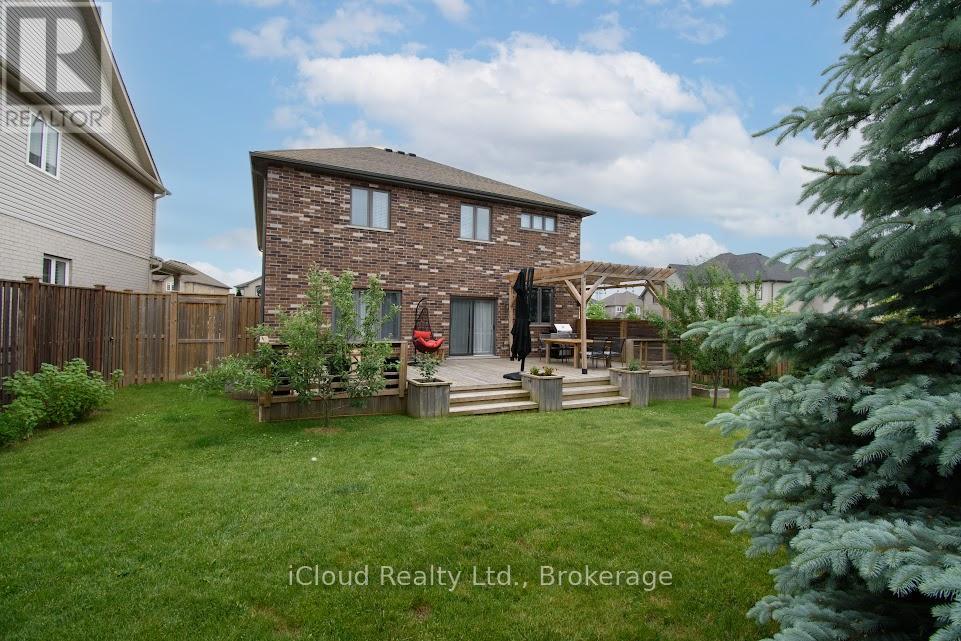 264 Blair Creek Drive, Kitchener, Ontario  N2P 0G3 - Photo 38 - X13439756
