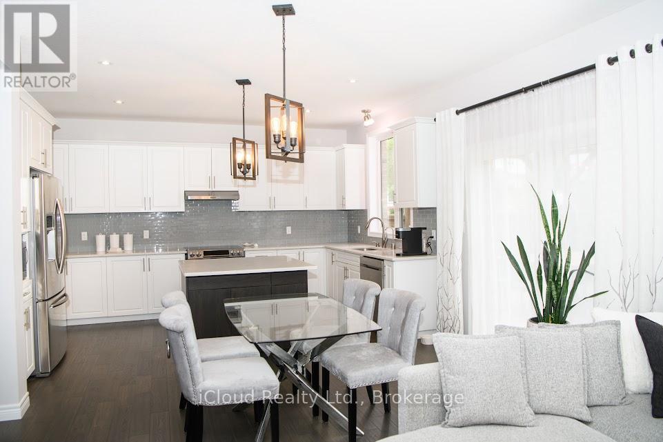 264 Blair Creek Drive, Kitchener, Ontario  N2P 0G3 - Photo 7 - X13439756