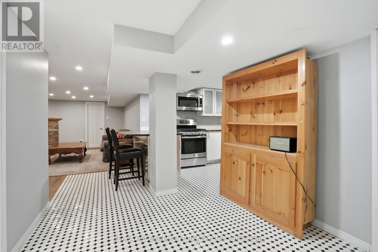 1642 King Street E, Hamilton, Ontario  L8K 1T9 - Photo 27 - X13439778
