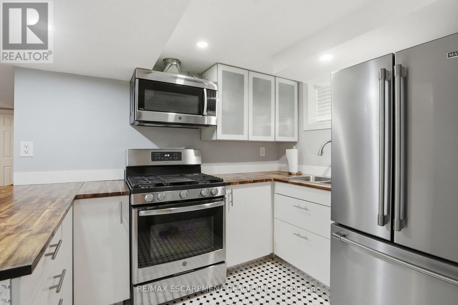 1642 King Street E, Hamilton, Ontario  L8K 1T9 - Photo 33 - X13439778
