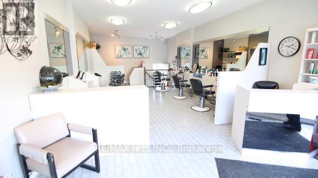 102a Lupin Drive, Whitby, Ontario  L1N 1X8 - Photo 2 - E13439898