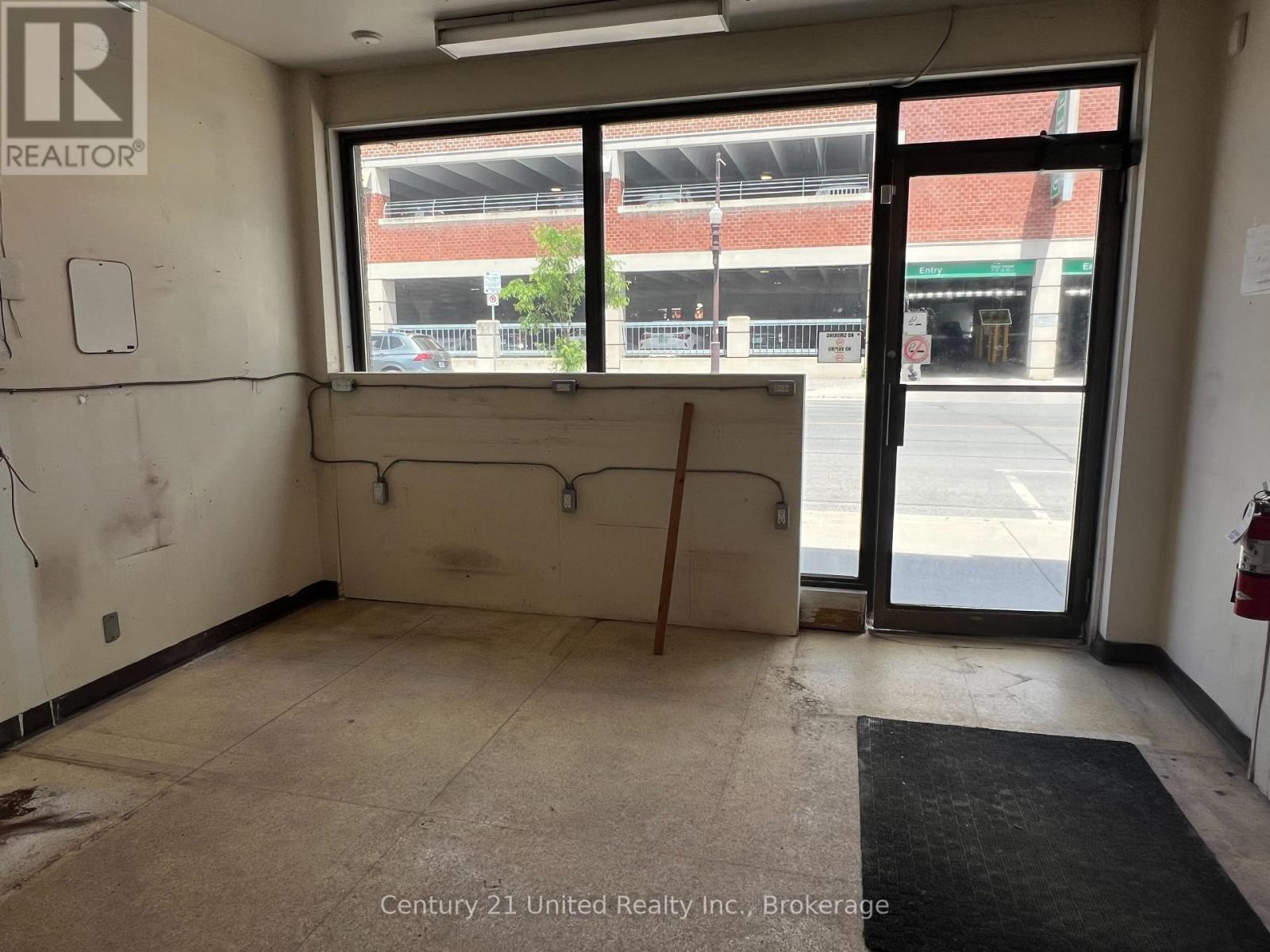 S10 - 165 King Street, Peterborough, Ontario  K9J 2R8 - Photo 5 - X12927784
