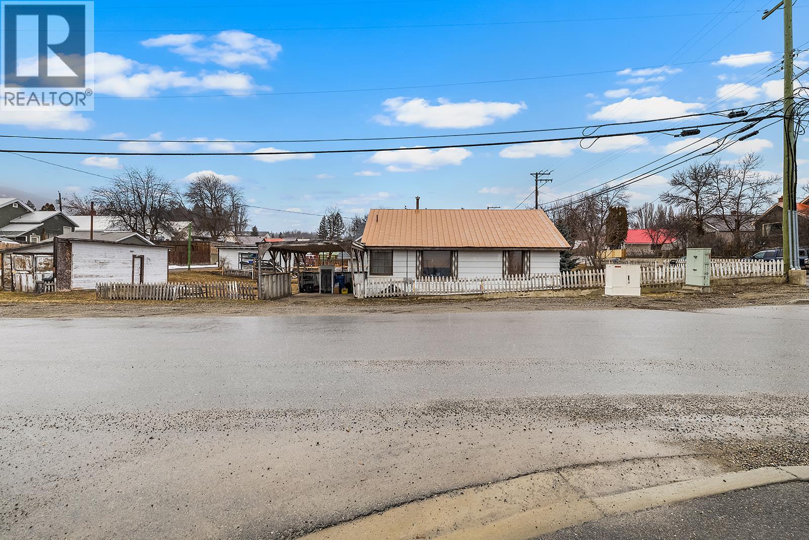 406 4th Avenue, Kimberley, British Columbia V1A 2R8 - Photo 4 - 10389243