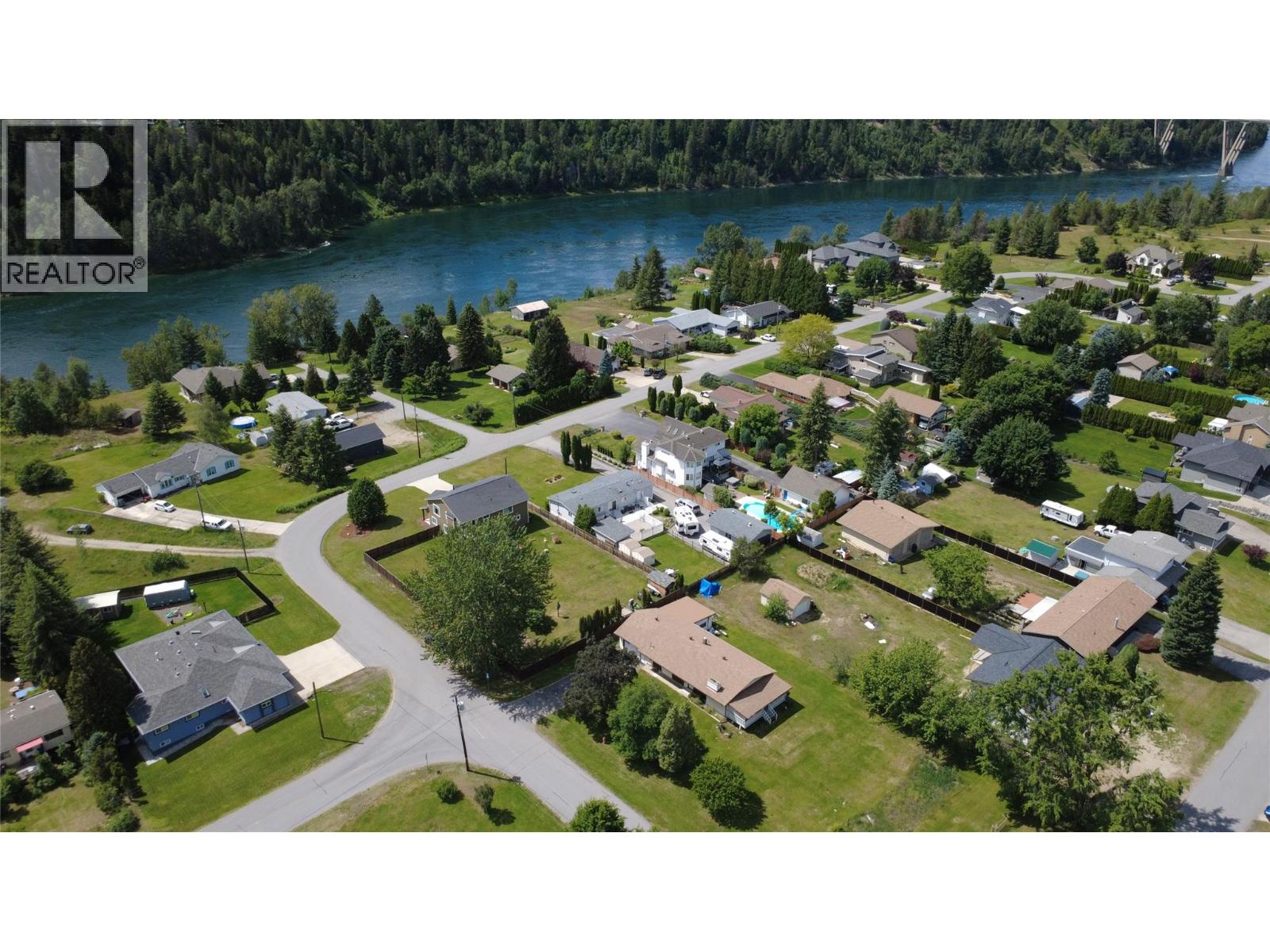 1003 Bridgeview Crescent, Castlegar, British Columbia  V1N 4K9 - Photo 10 - 10390871