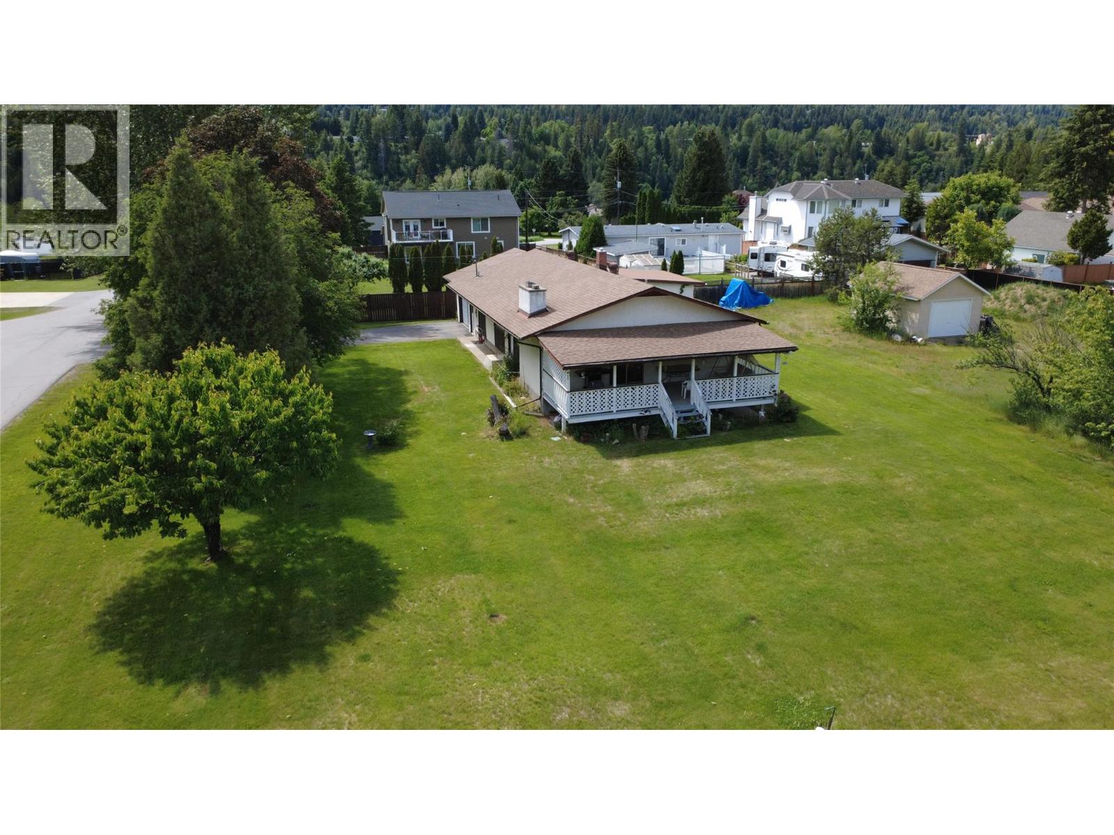1003 Bridgeview Crescent, Castlegar, British Columbia  V1N 4K9 - Photo 19 - 10390871