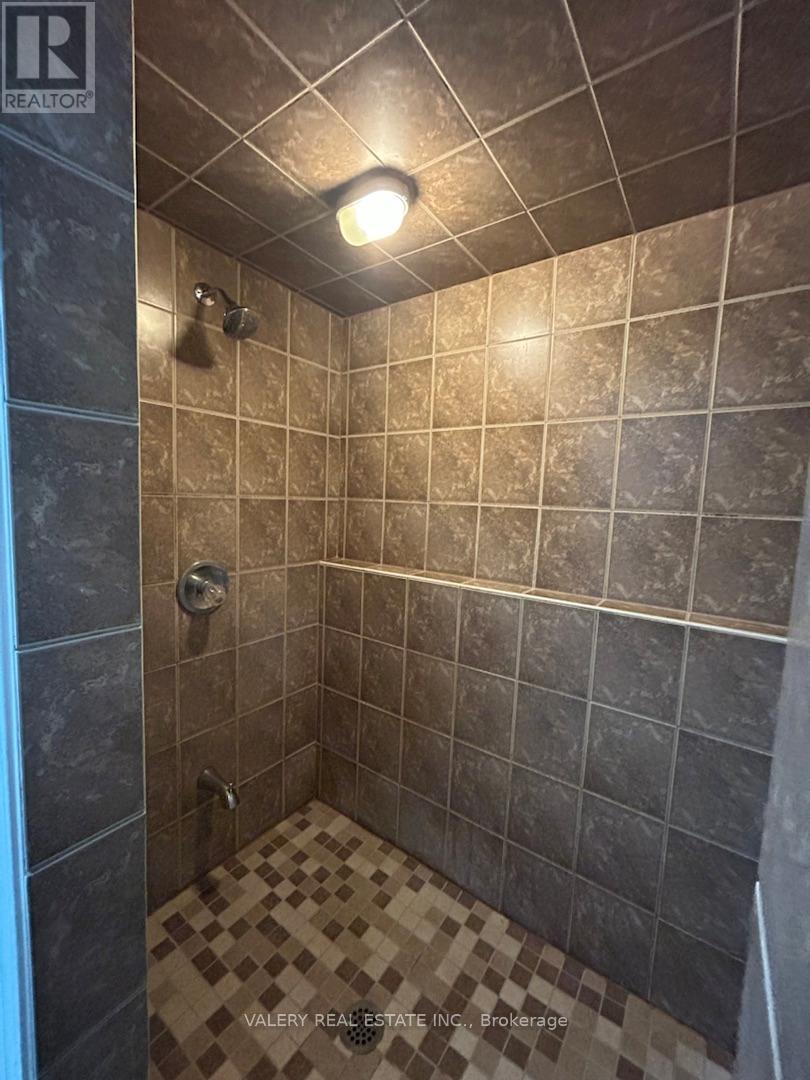 1 - 21 Sorrento St Street, Kitchener, Ontario N2R 0A4 - Photo 14 - X13431206