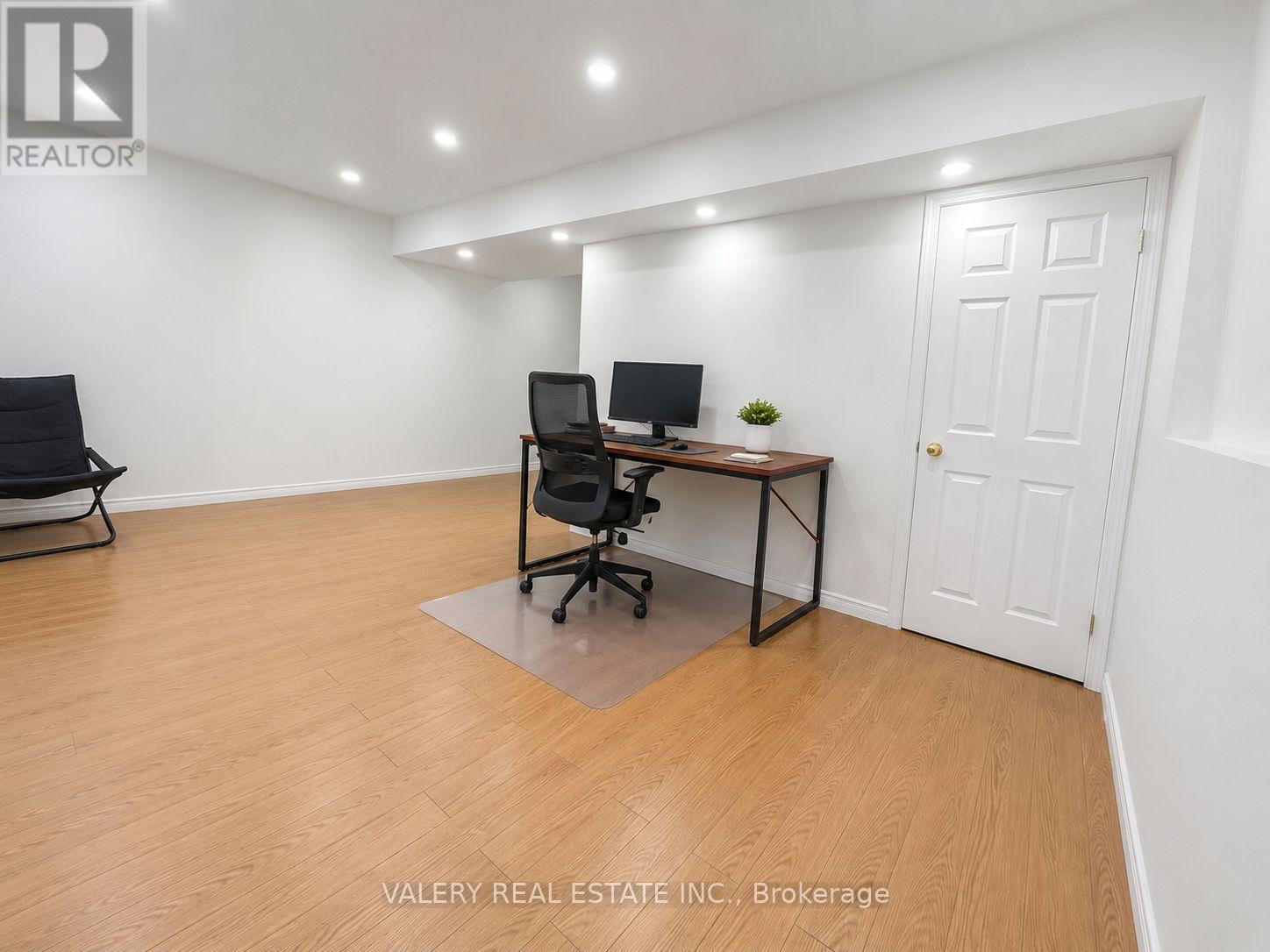 1 - 21 Sorrento St Street, Kitchener, Ontario N2R 0A4 - Photo 9 - X13431206