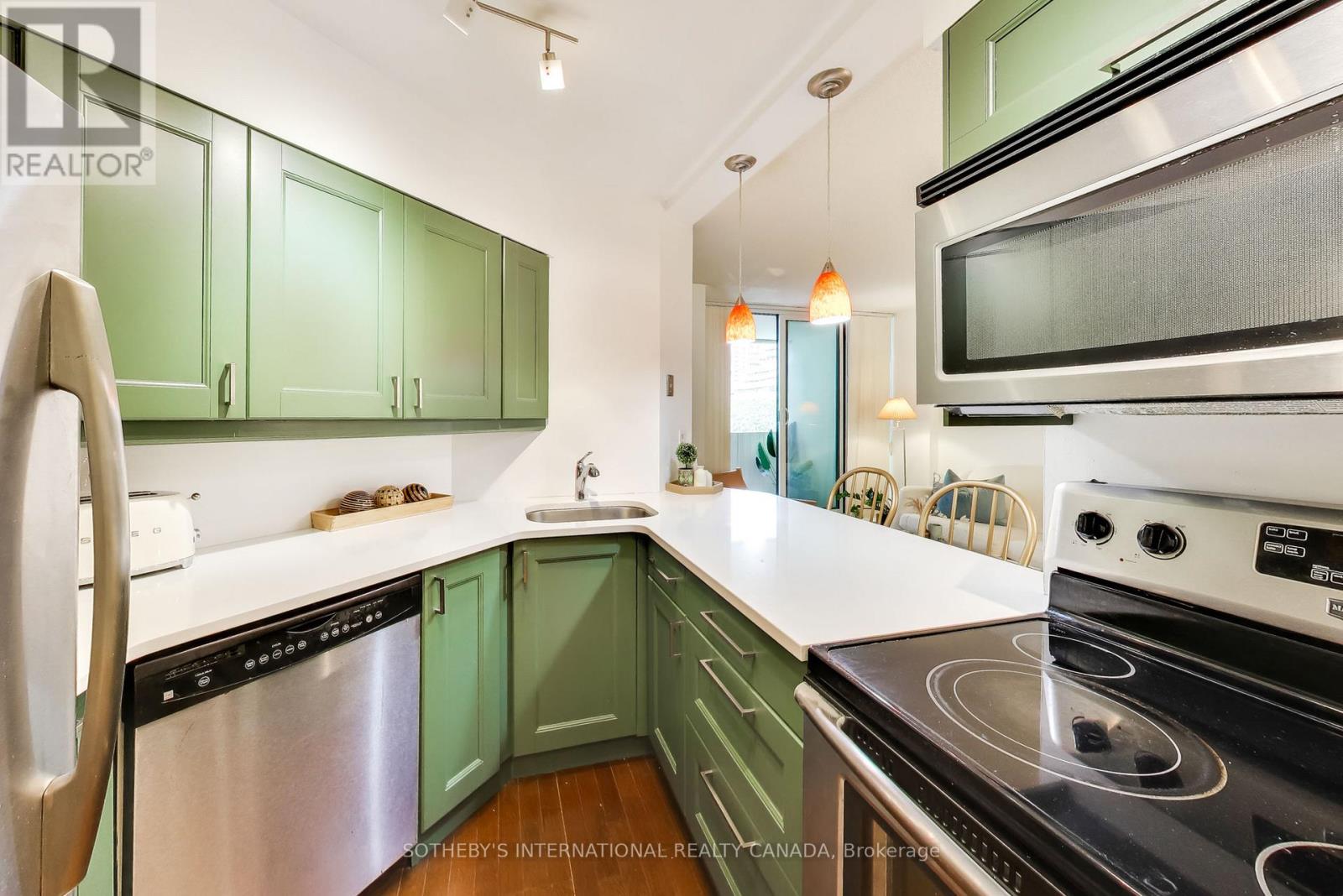 607 - 25 Maitland Street, Toronto, Ontario  M4Y 2W1 - Photo 9 - C13439884