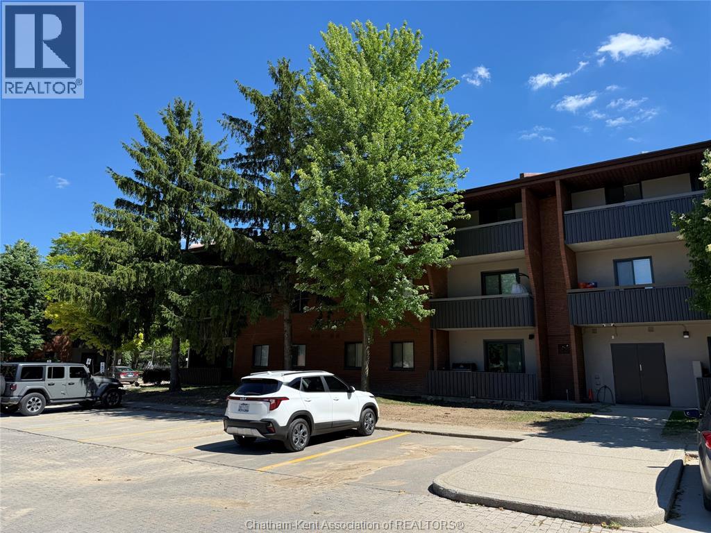 975 Grand Avenue West Unit# 304, Chatham, Ontario  N7L 4Z6 - Photo 4 - 26008710