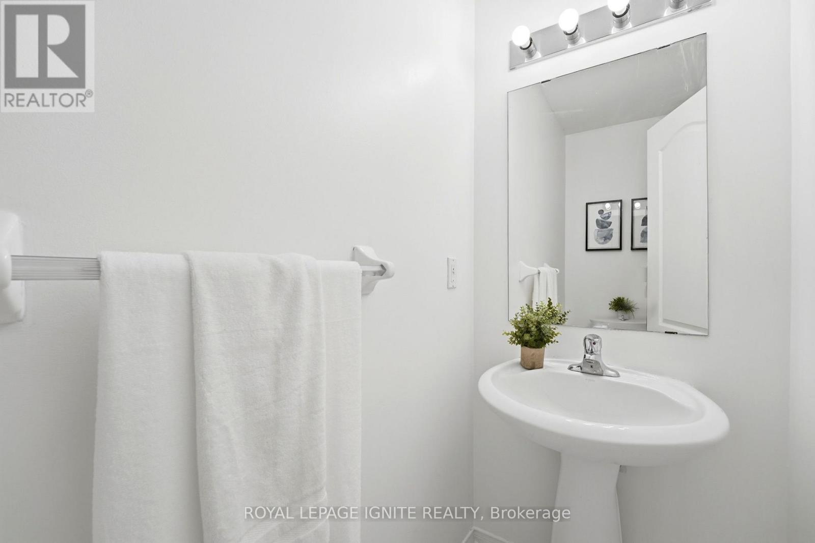 58 Williamson Drive E, Ajax, Ontario  L1T 0A9 - Photo 11 - E13439838