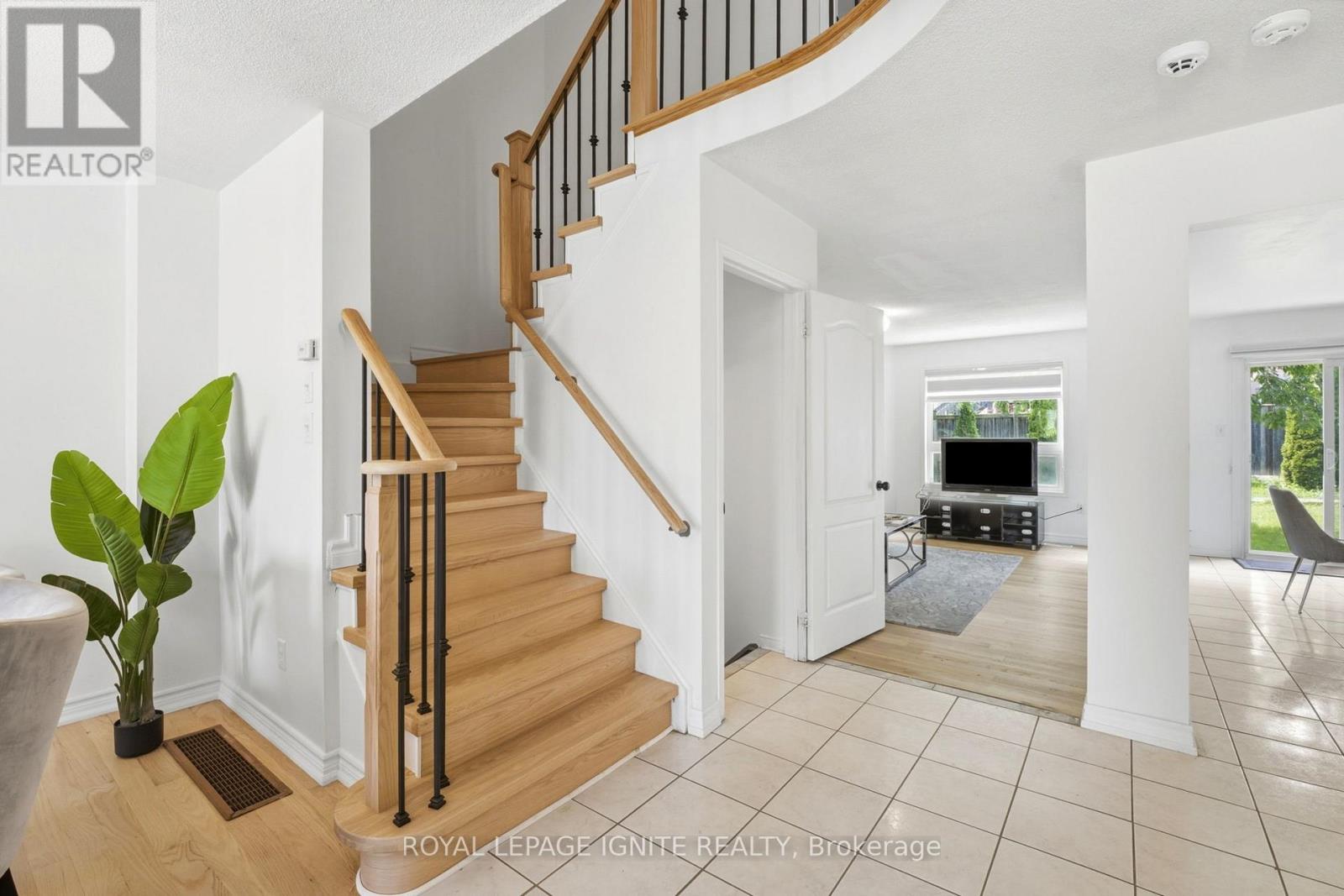 58 Williamson Drive E, Ajax, Ontario  L1T 0A9 - Photo 16 - E13439838