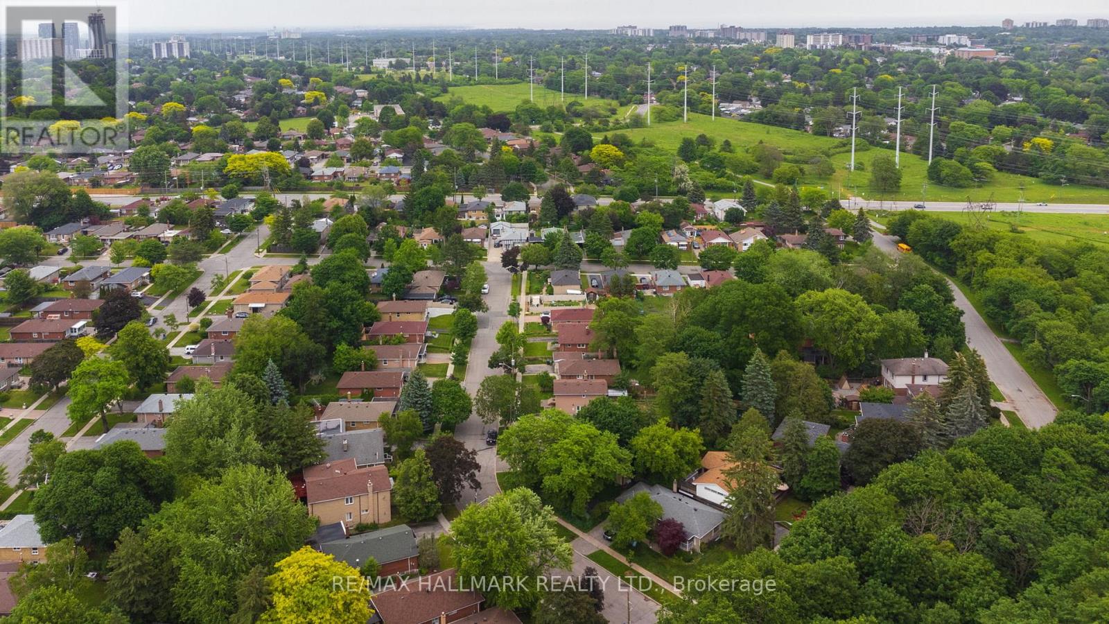 6 Suraty Avenue, Toronto, Ontario  M1P 4E1 - Photo 37 - E13439918