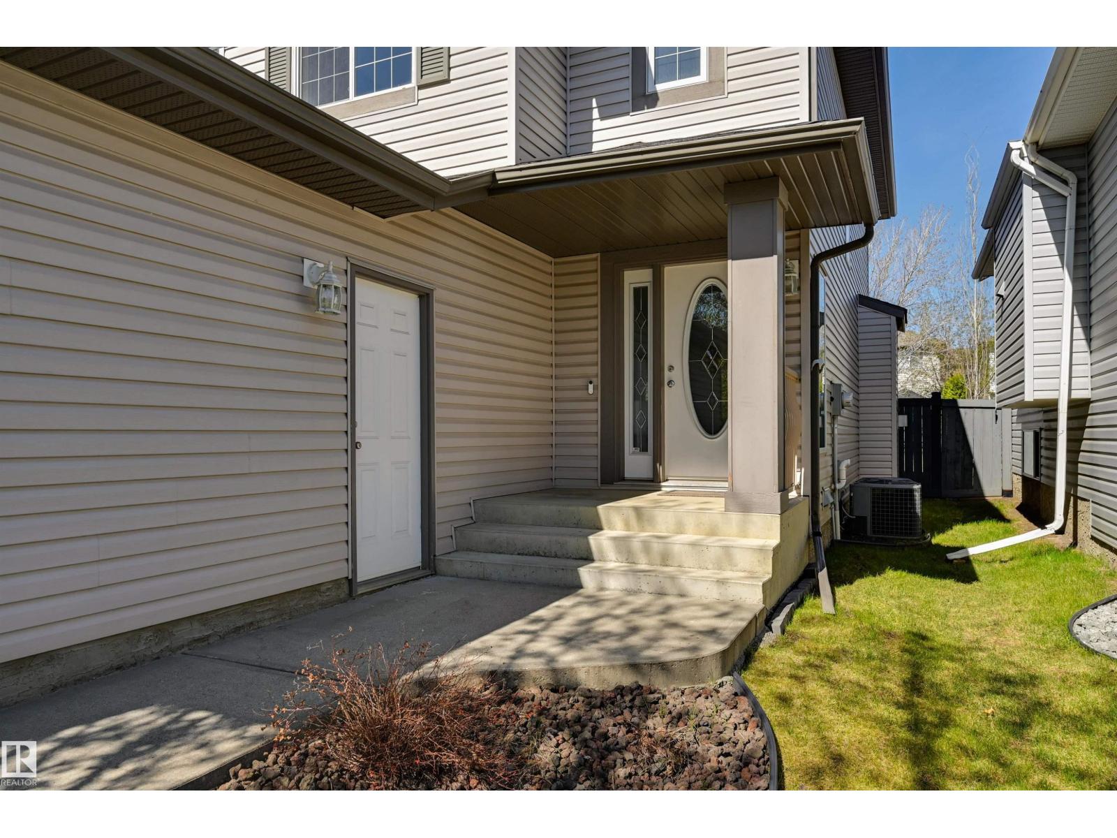 2208 BAKER CL SW, edmonton, Alberta