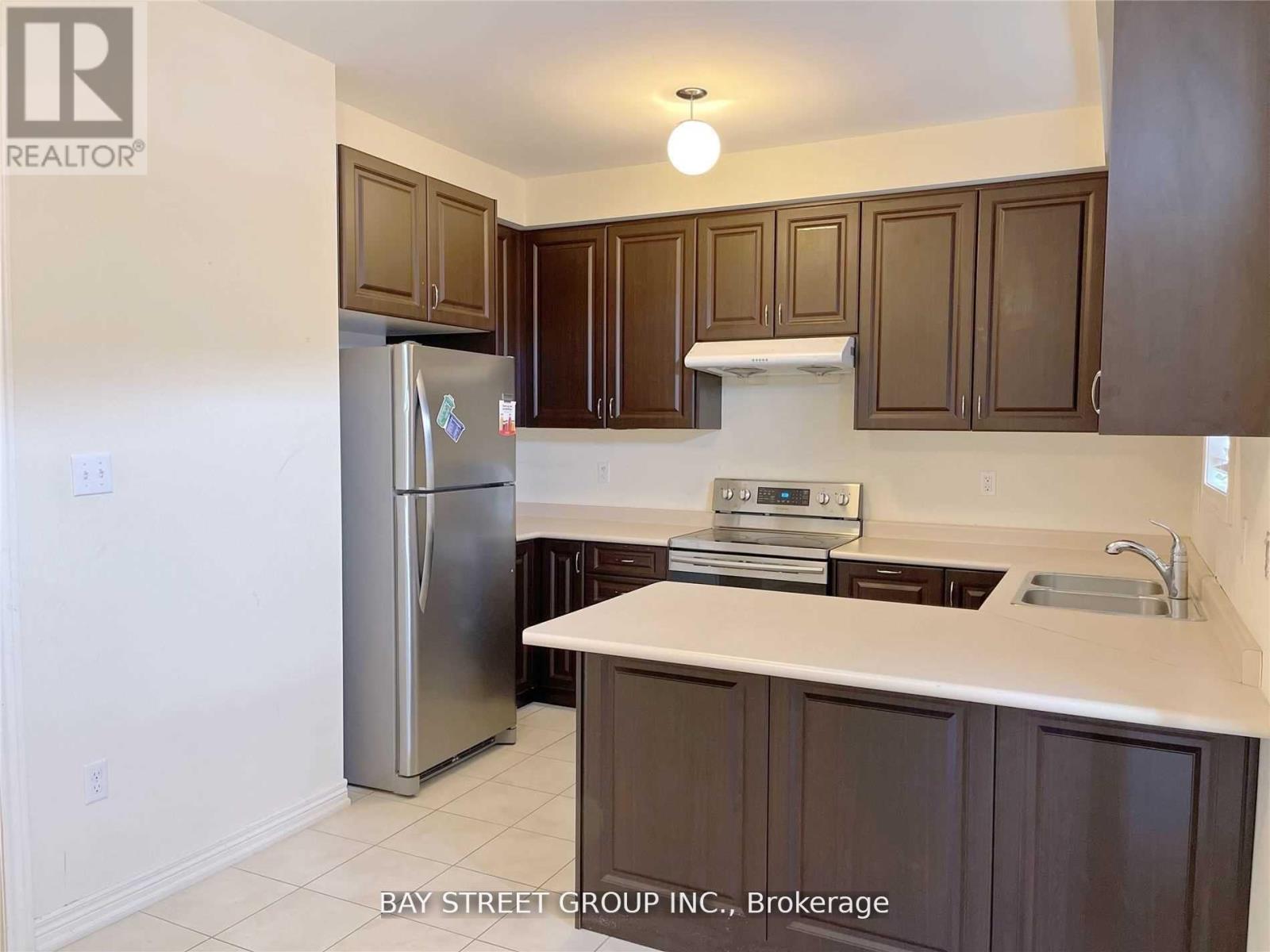 12 Fanny Grove Way, Markham, Ontario  L6E 0T7 - Photo 4 - N13439890
