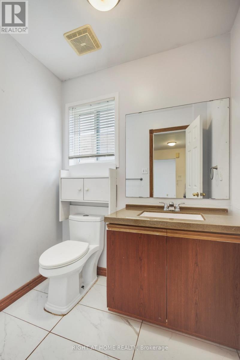 51 Leggott Avenue, Barrie, Ontario  L4N 8B1 - Photo 13 - S13439818
