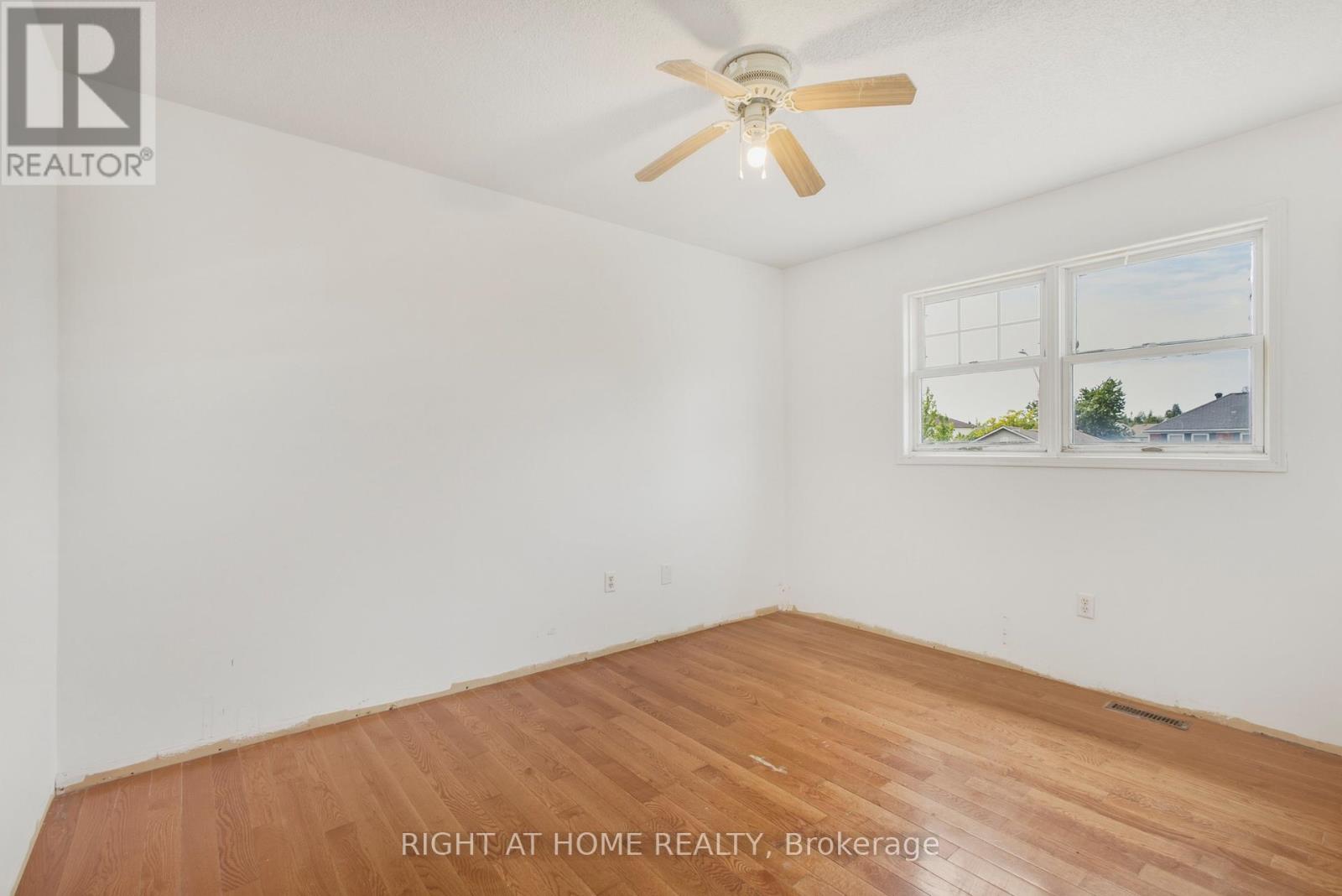 51 Leggott Avenue, Barrie, Ontario  L4N 8B1 - Photo 21 - S13439818