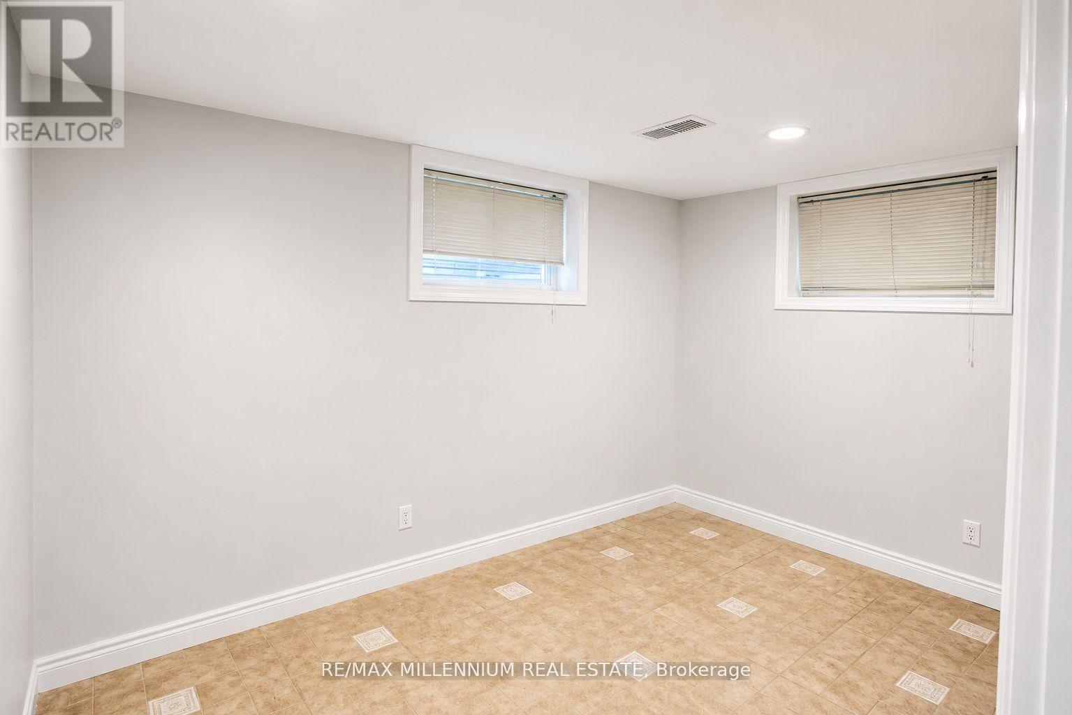 15 Quinlan Road, Barrie (Georgian Drive), Ontario  L4M 6T2 - Photo 32 - S13439836