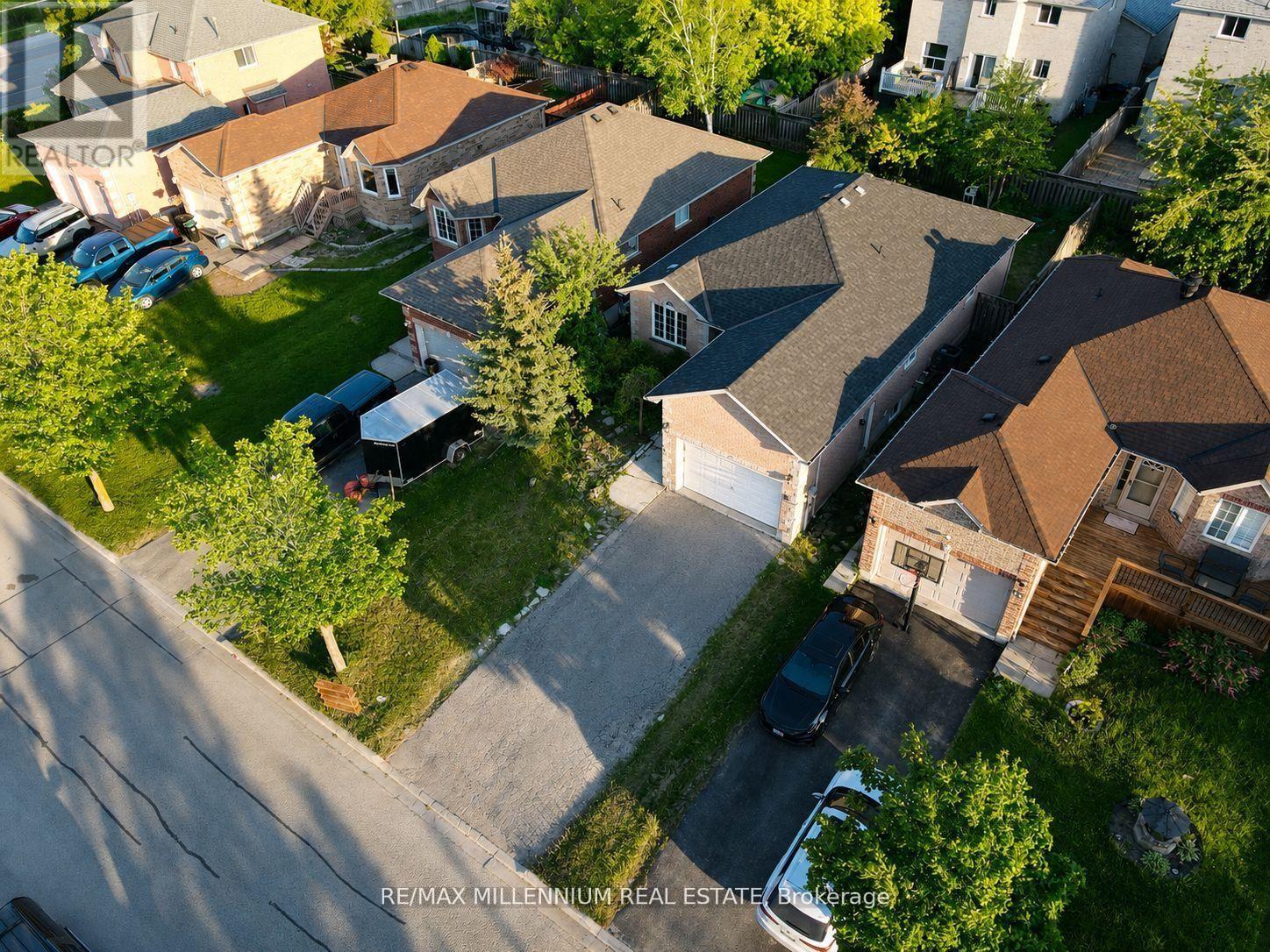15 Quinlan Road, Barrie (Georgian Drive), Ontario  L4M 6T2 - Photo 4 - S13439836