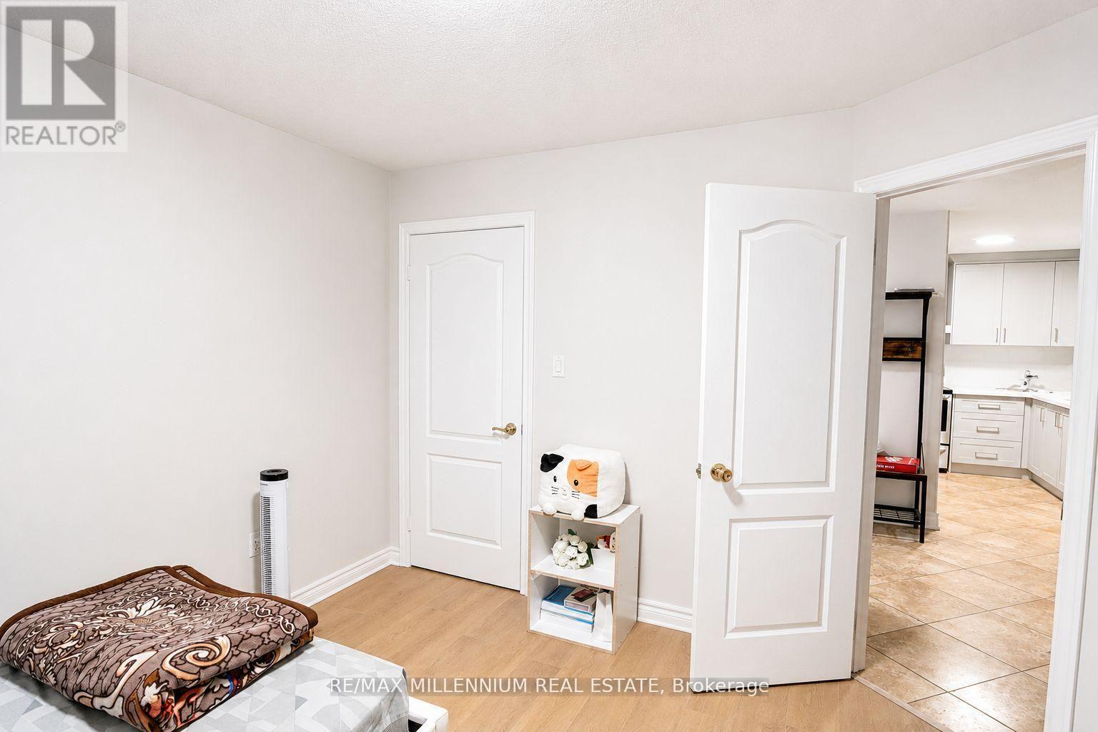 15 Quinlan Road, Barrie (Georgian Drive), Ontario  L4M 6T2 - Photo 8 - S13439836