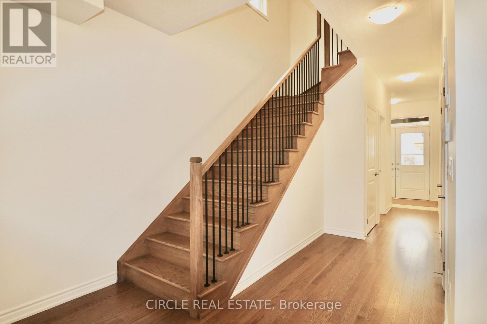 59 Phoenix Boulevard, Barrie (Painswick South), Ontario  L9J 0P7 - Photo 4 - S13439934