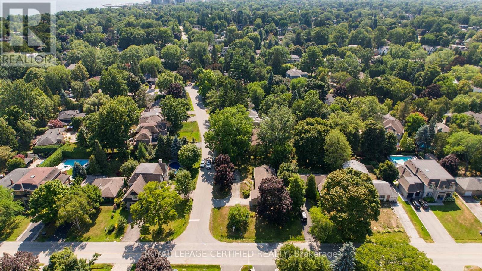 122 Selgrove Crescent, Oakville, Ontario  L6L 1L3 - Photo 27 - W13432942