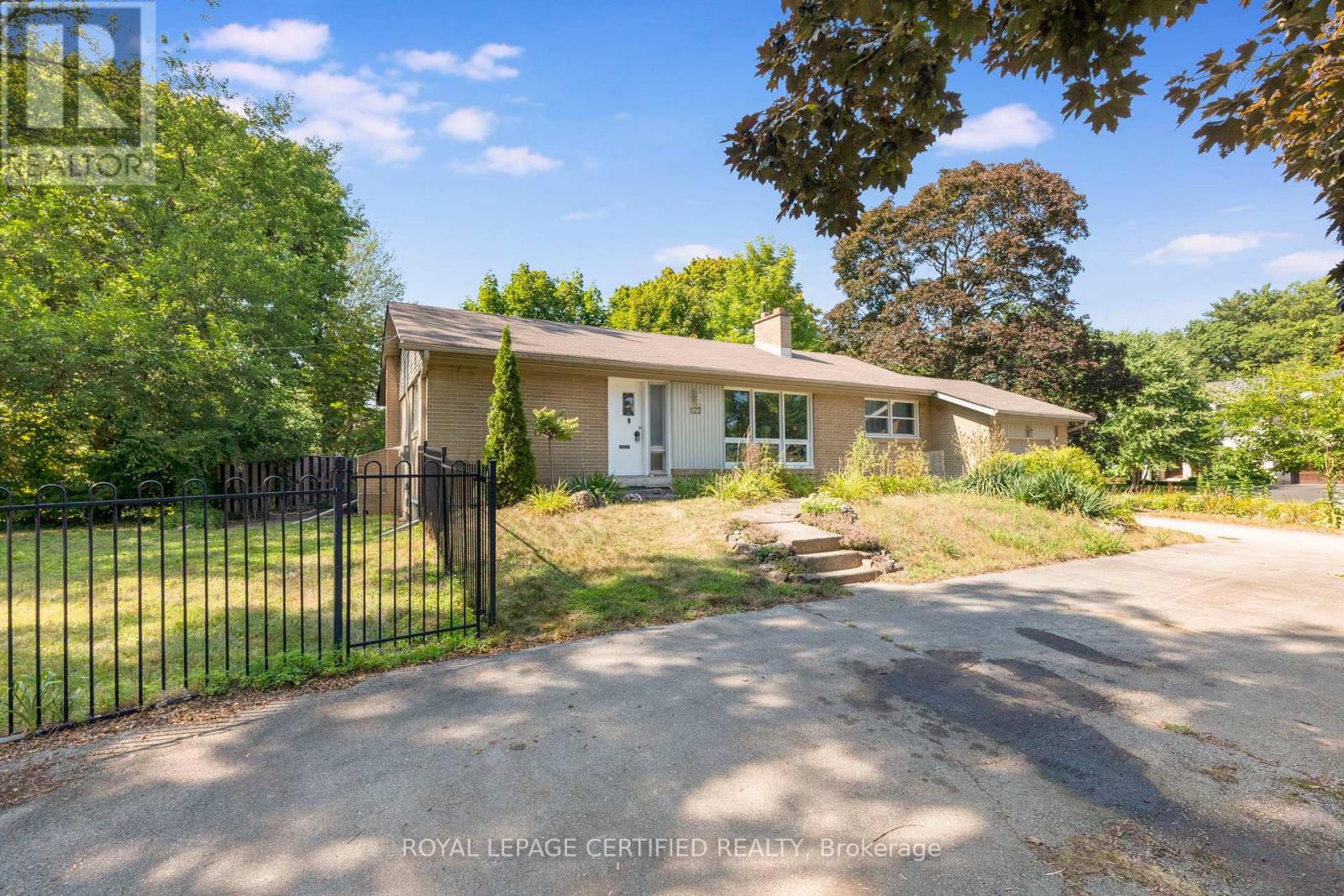 122 Selgrove Crescent, Oakville, Ontario  L6L 1L3 - Photo 17 - W13432942