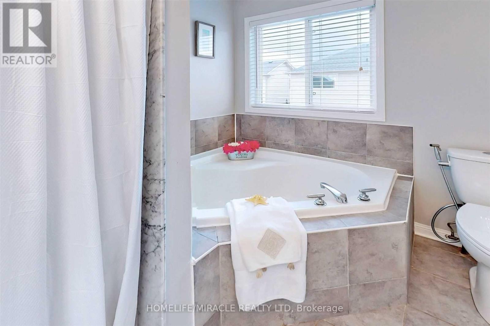 16 Sentimental Way, Brampton, Ontario  L7A 2S1 - Photo 21 - W13439848