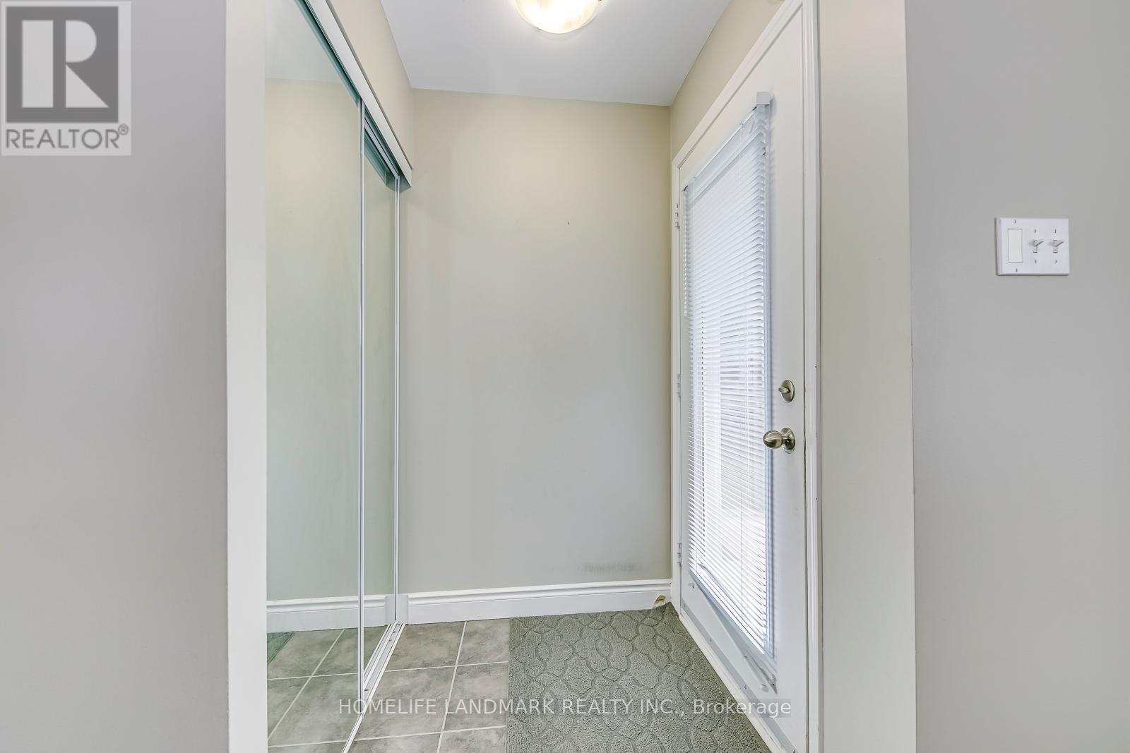 121 - 2891 Rio Court, Mississauga, Ontario  L5M 0S3 - Photo 4 - W13439942