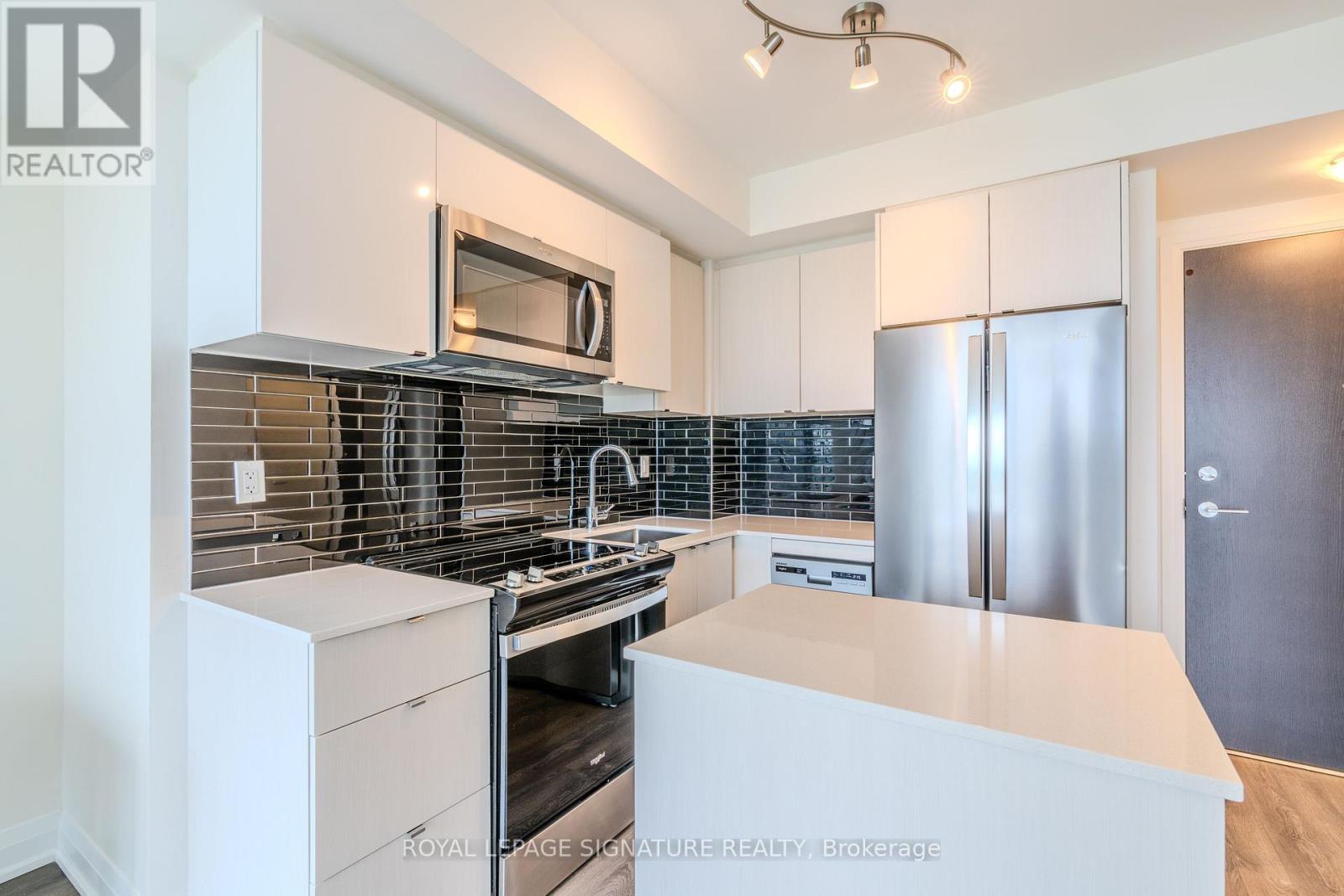 1101 - 1461 Lawrence Avenue W, Toronto, Ontario  M6L 0A6 - Photo 5 - W13440020