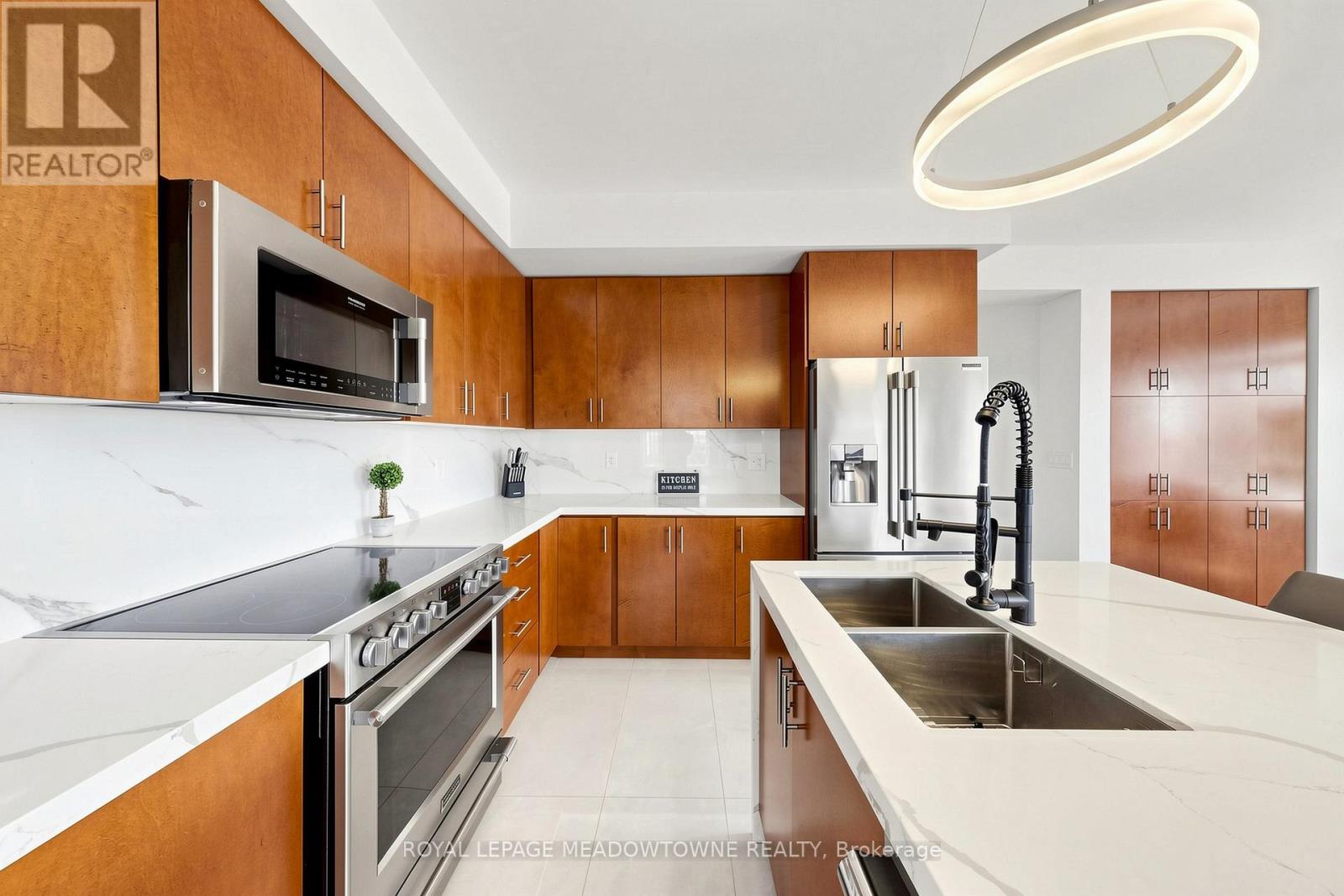 3892 Arvona Place, Mississauga, Ontario  L5M 0Y5 - Photo 13 - W13440032