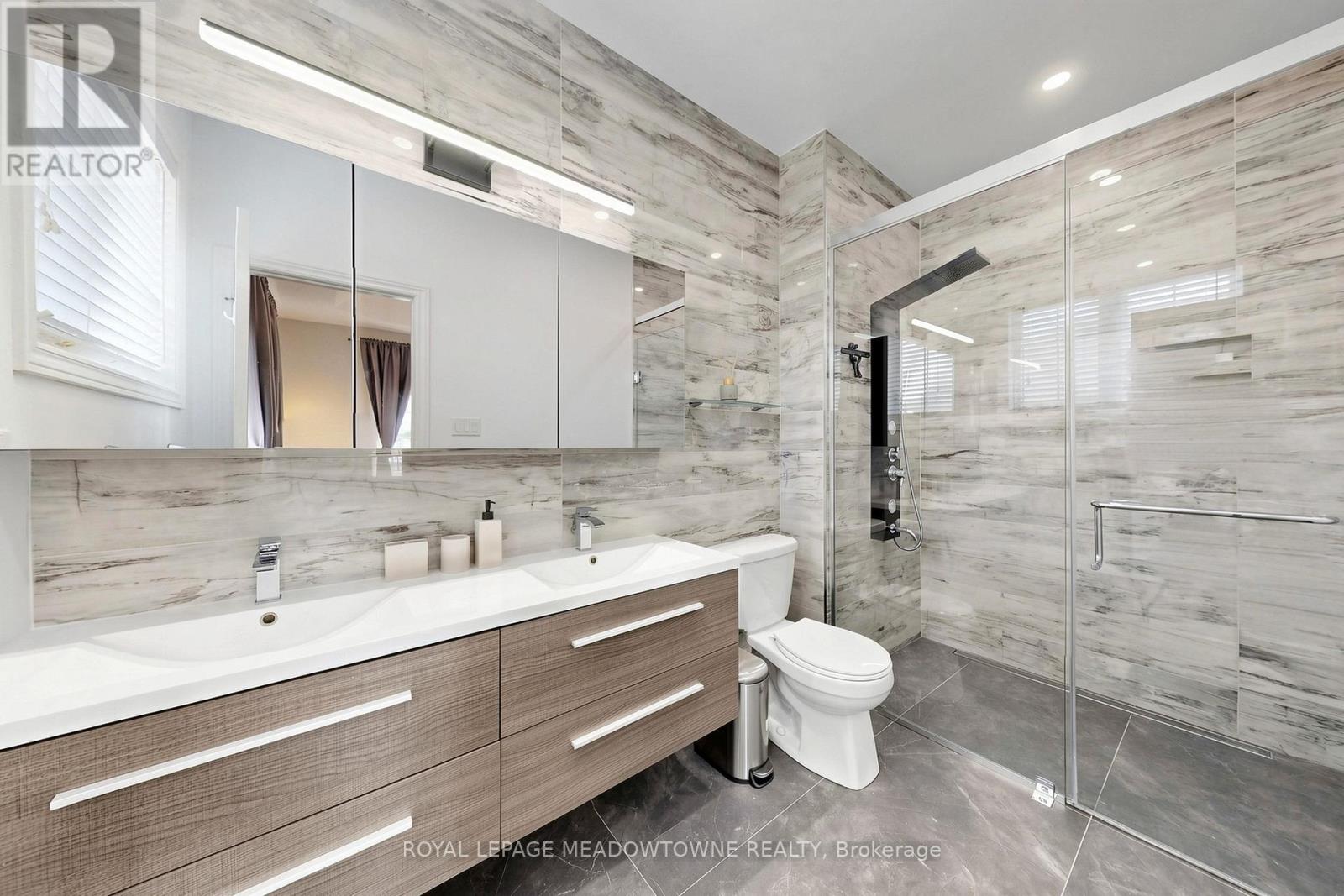 3892 Arvona Place, Mississauga, Ontario  L5M 0Y5 - Photo 25 - W13440032