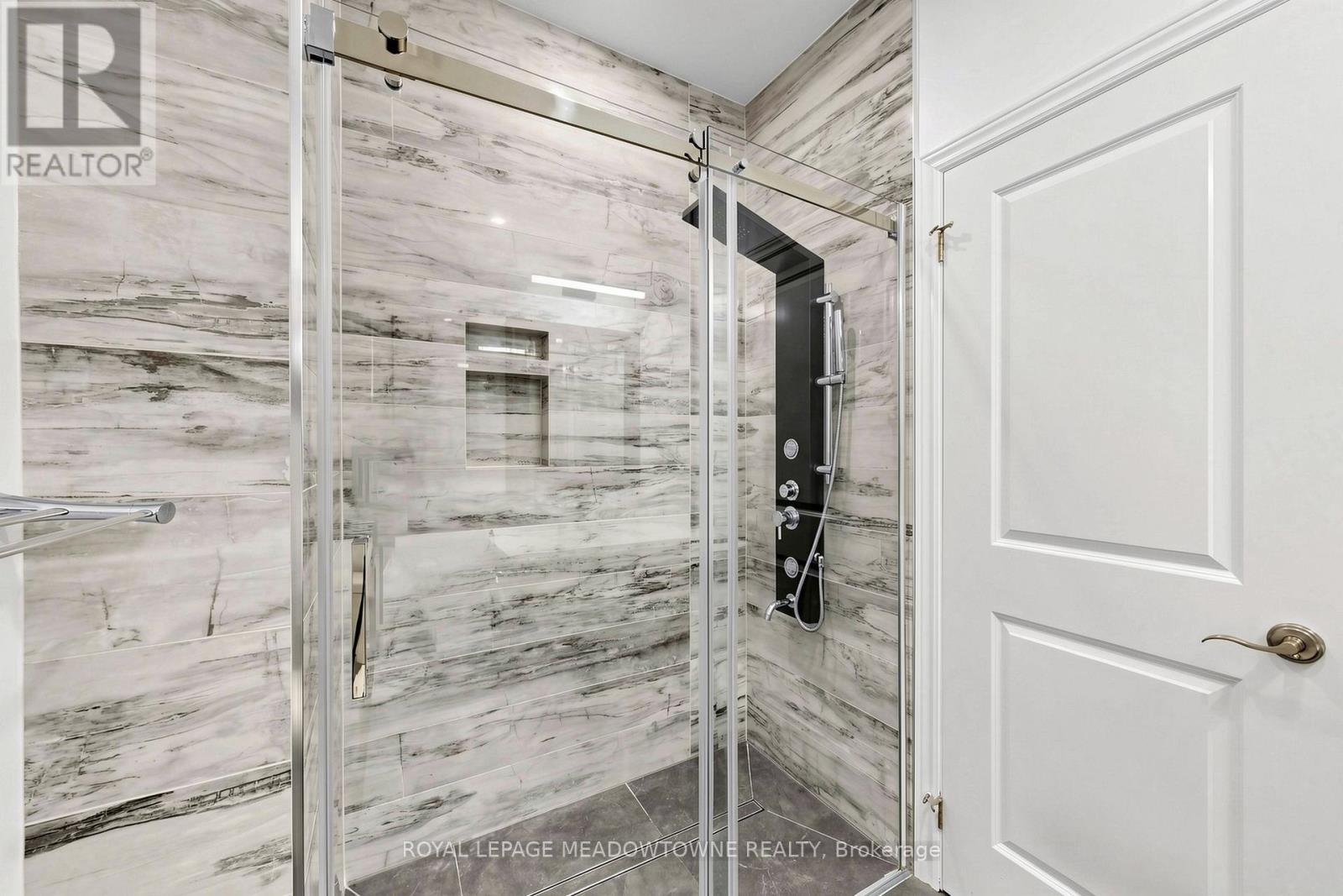 3892 Arvona Place, Mississauga, Ontario  L5M 0Y5 - Photo 32 - W13440032