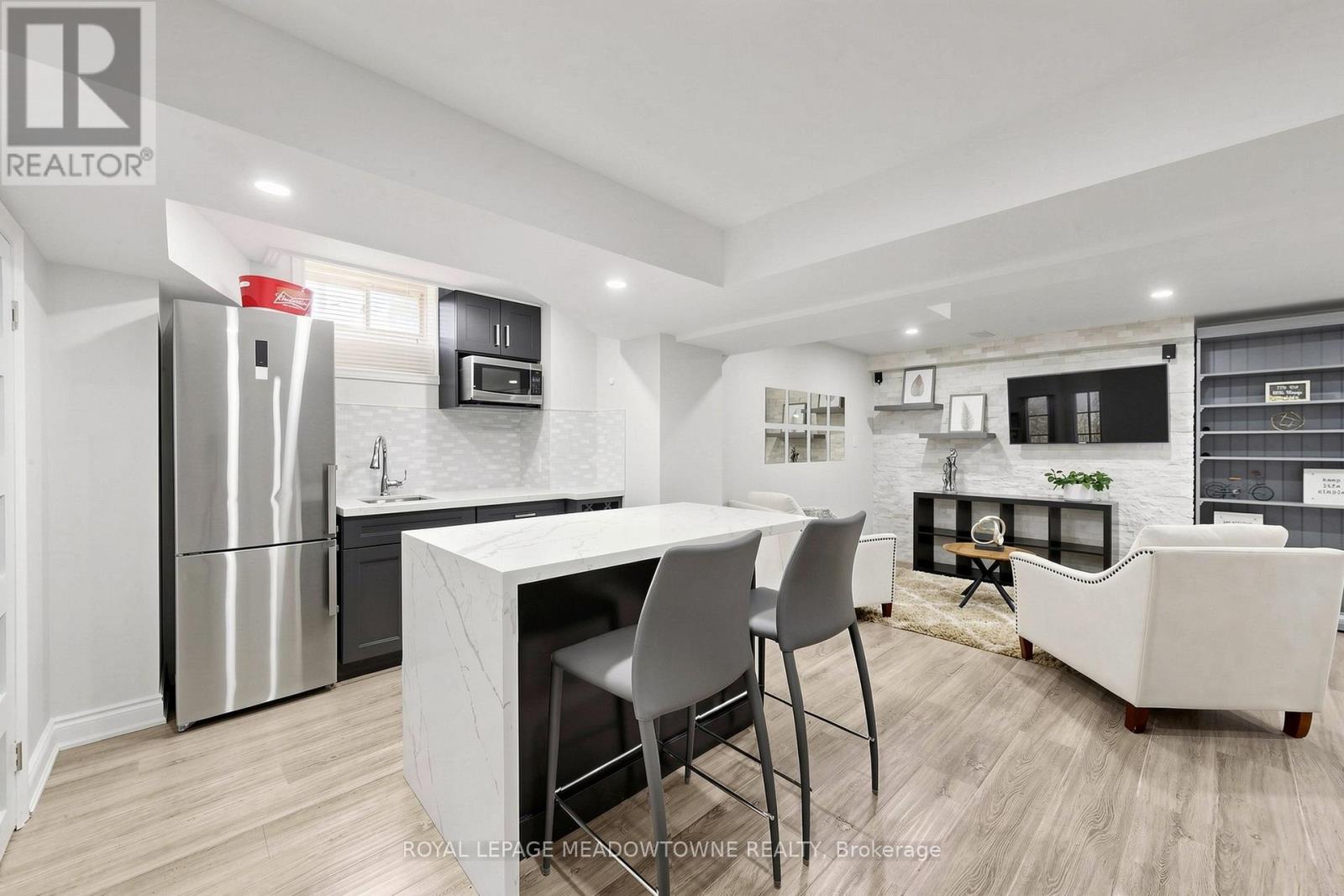 3892 Arvona Place, Mississauga, Ontario  L5M 0Y5 - Photo 36 - W13440032
