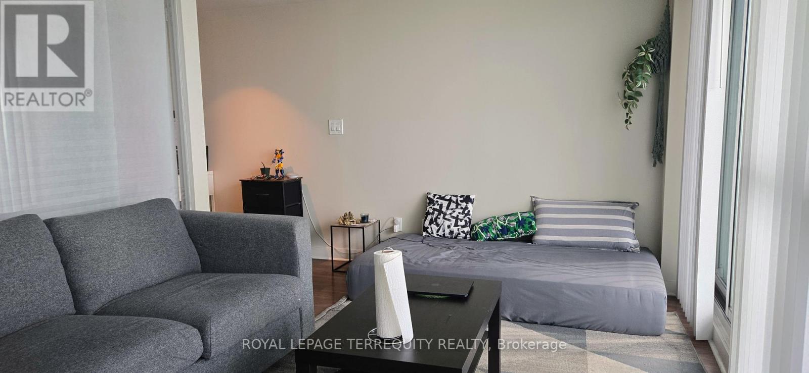 1708 - 155 Legion Road N, Toronto, Ontario  M8Y 0A7 - Photo 8 - W13440070
