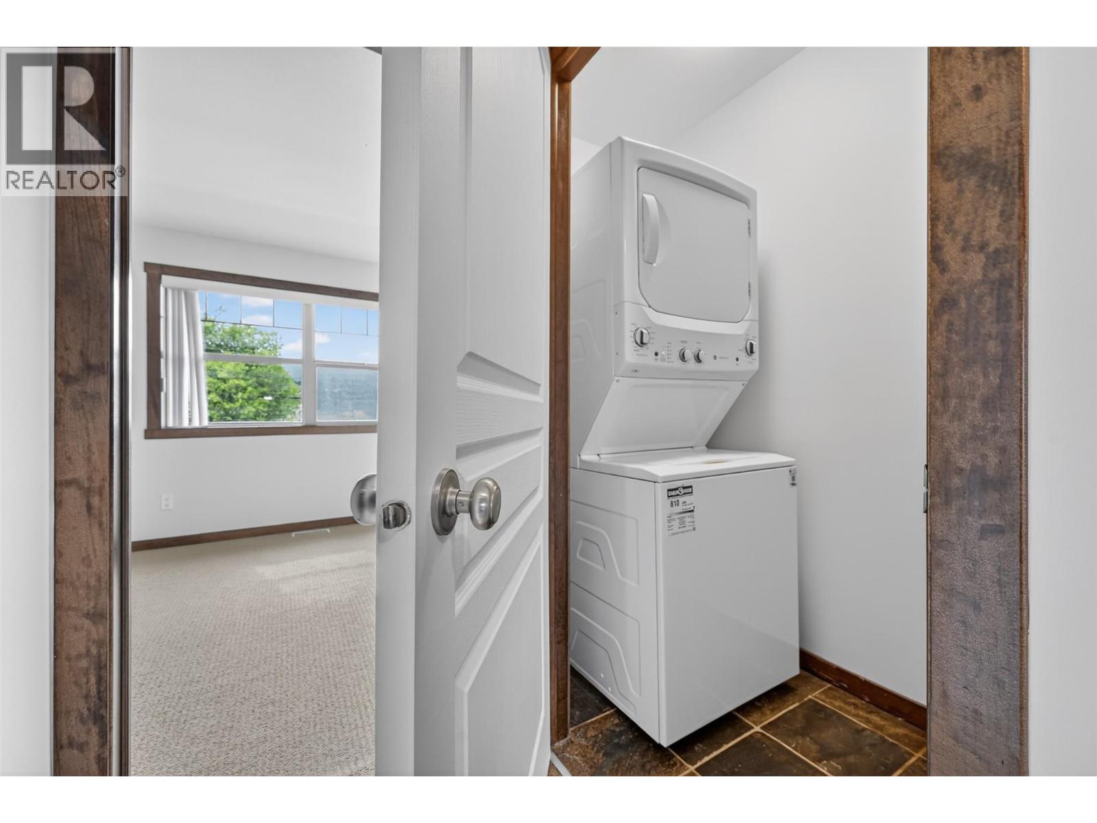 1000 9th Street Unit# 10, Invermere, British Columbia  V0A 1K4 - Photo 25 - 10391115