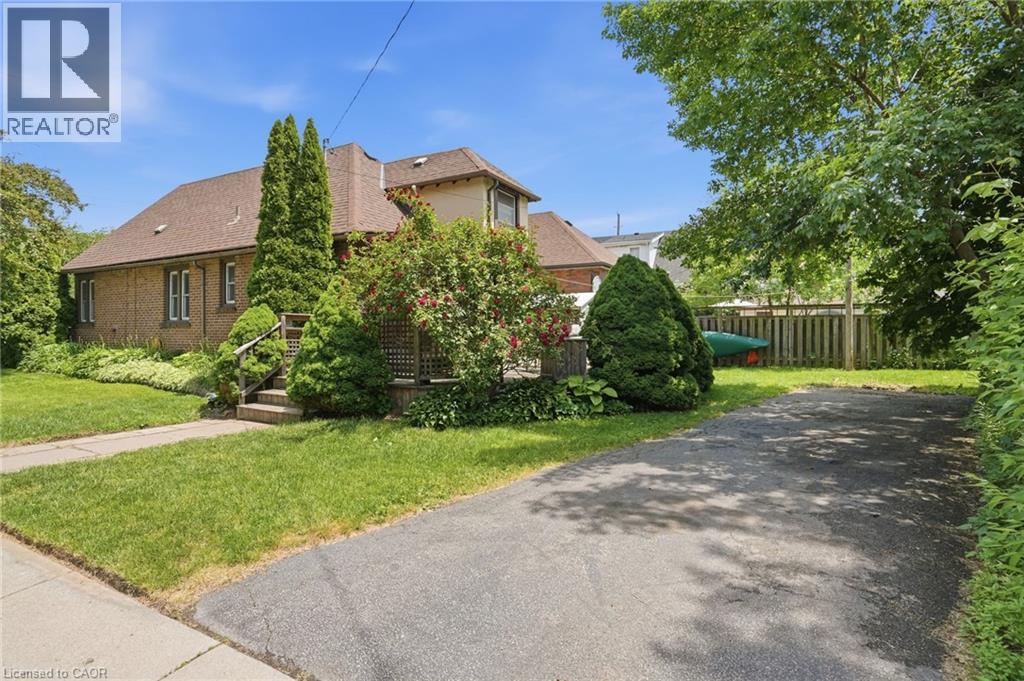 1642 KING Street E, Hamilton, Ontario