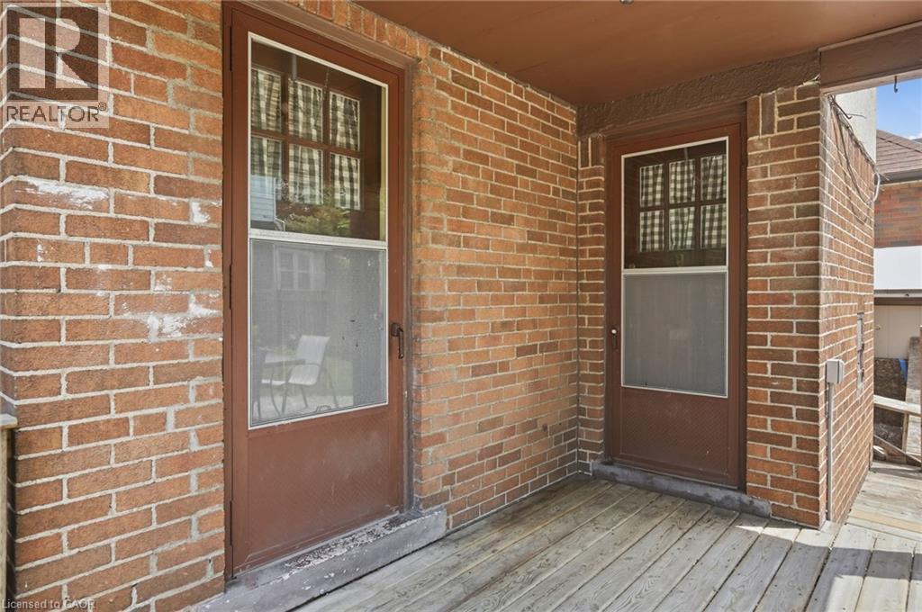 1642 King Street E, Hamilton, Ontario  L8K 1T9 - Photo 4 - 40832713