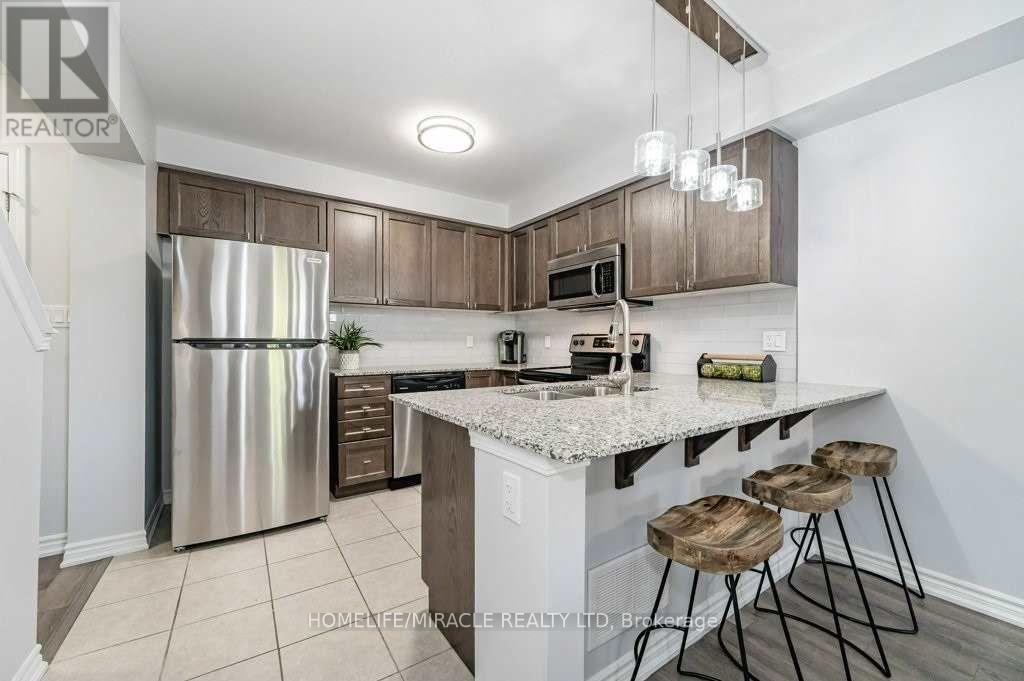 929 Apple Hill Lane, Kitchener, Ontario  N2R 0L7 - Photo 13 - X13439960