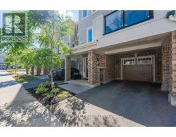 929 APPLE HILL LANE, Kitchener, Ontario