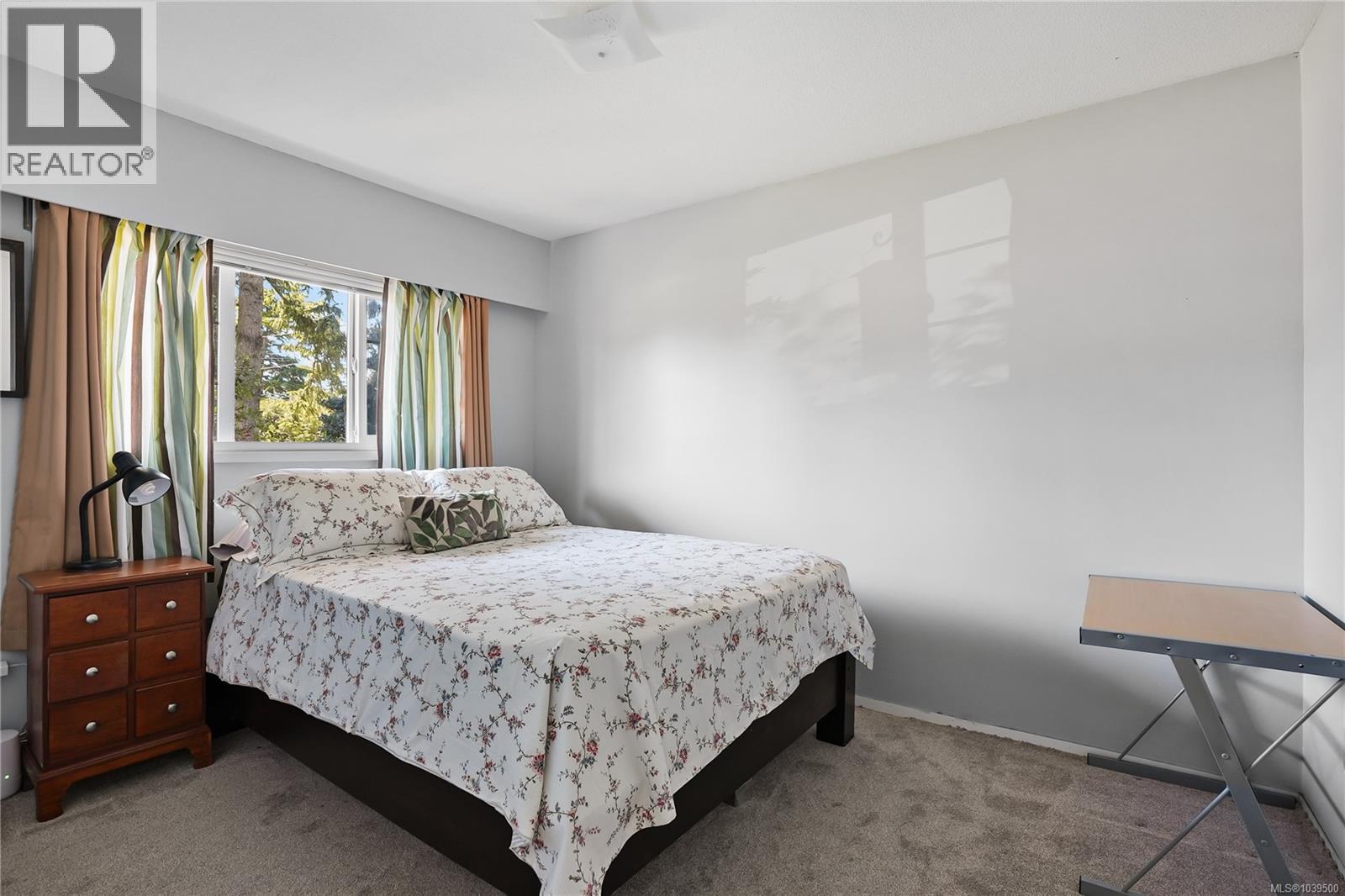 9376 Maryland Dr, Sidney, British Columbia  V8L 2R3 - Photo 12 - 1039500