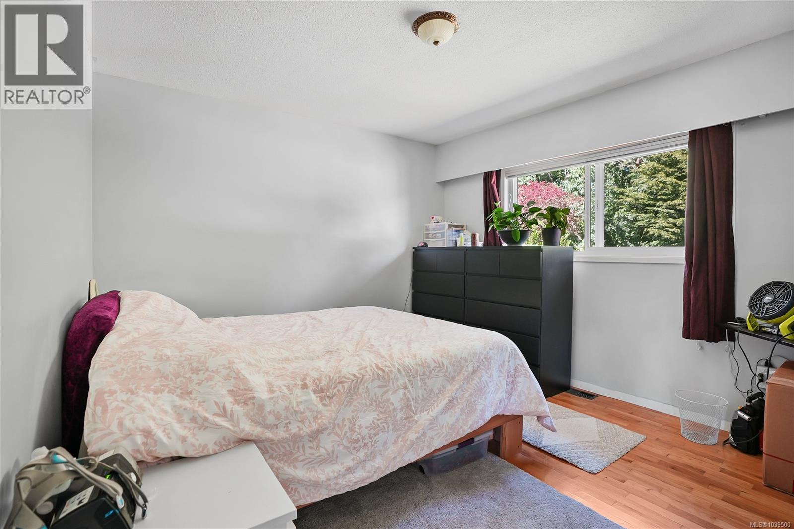 9376 Maryland Dr, Sidney, British Columbia  V8L 2R3 - Photo 13 - 1039500