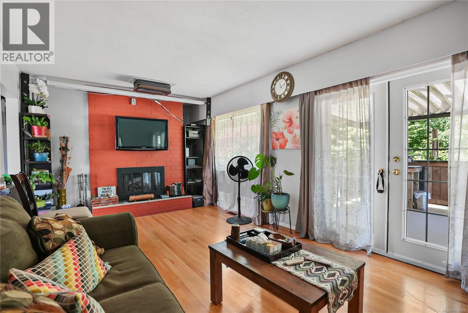 9376 Maryland Dr, Sidney, British Columbia  V8L 2R3 - Photo 9 - 1039500