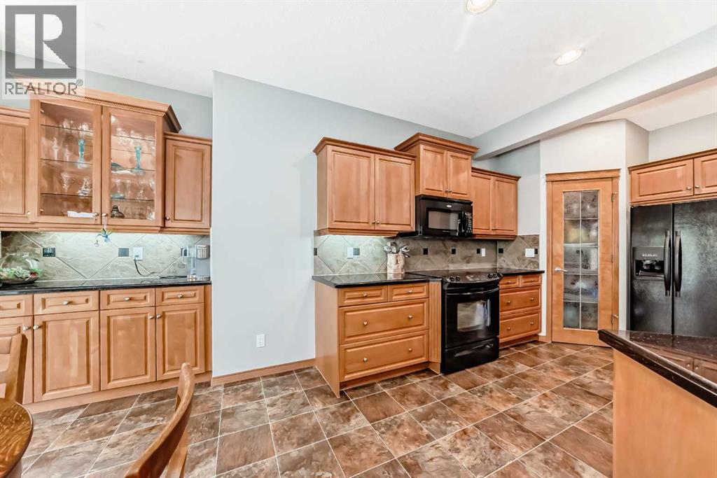 147 Oakmere Green, Chestermere, Alberta  T1X 1N4 - Photo 6 - A2314840